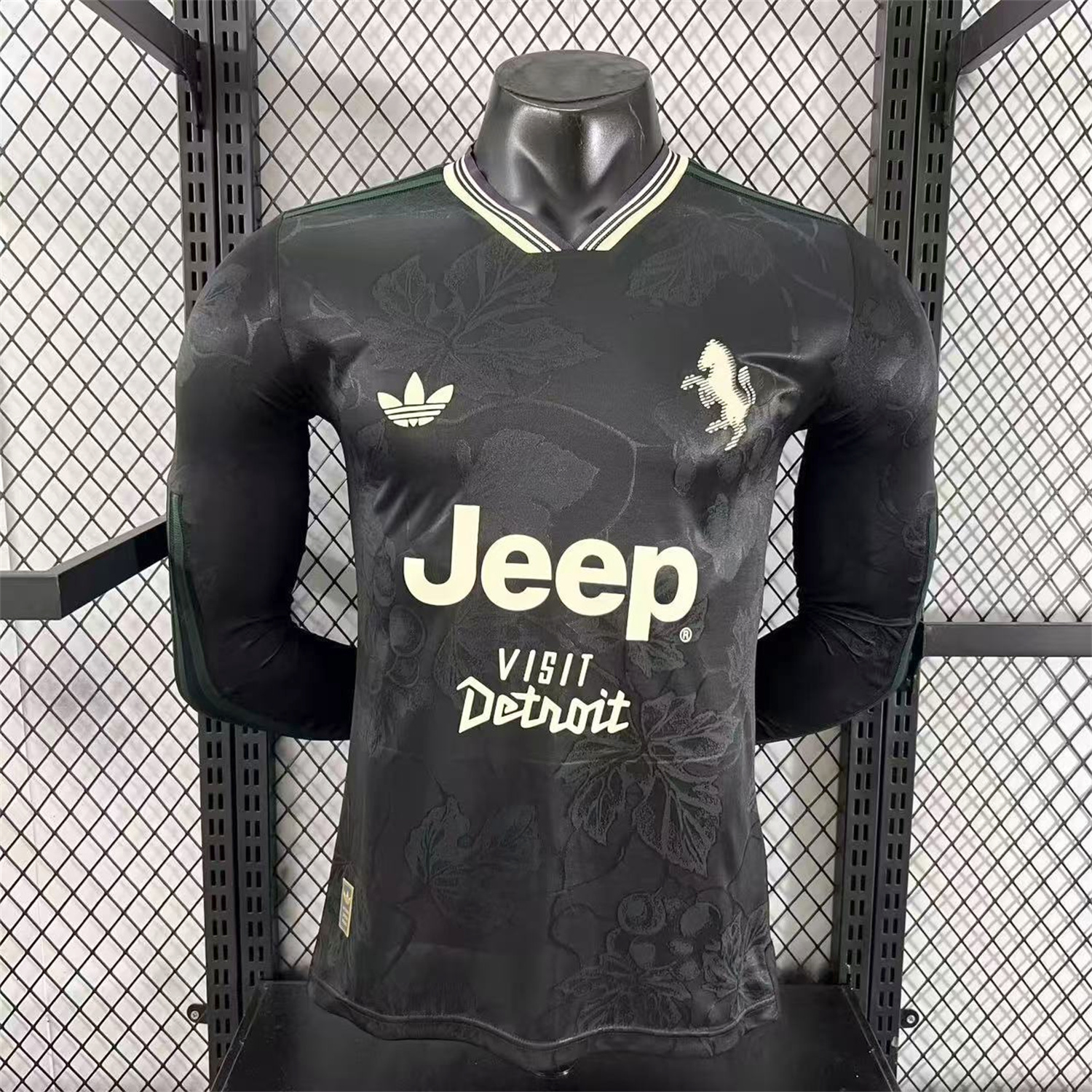 AlphaJersey-Juventus 25-26 Third Black Long Sleeves Jersey - Player Version