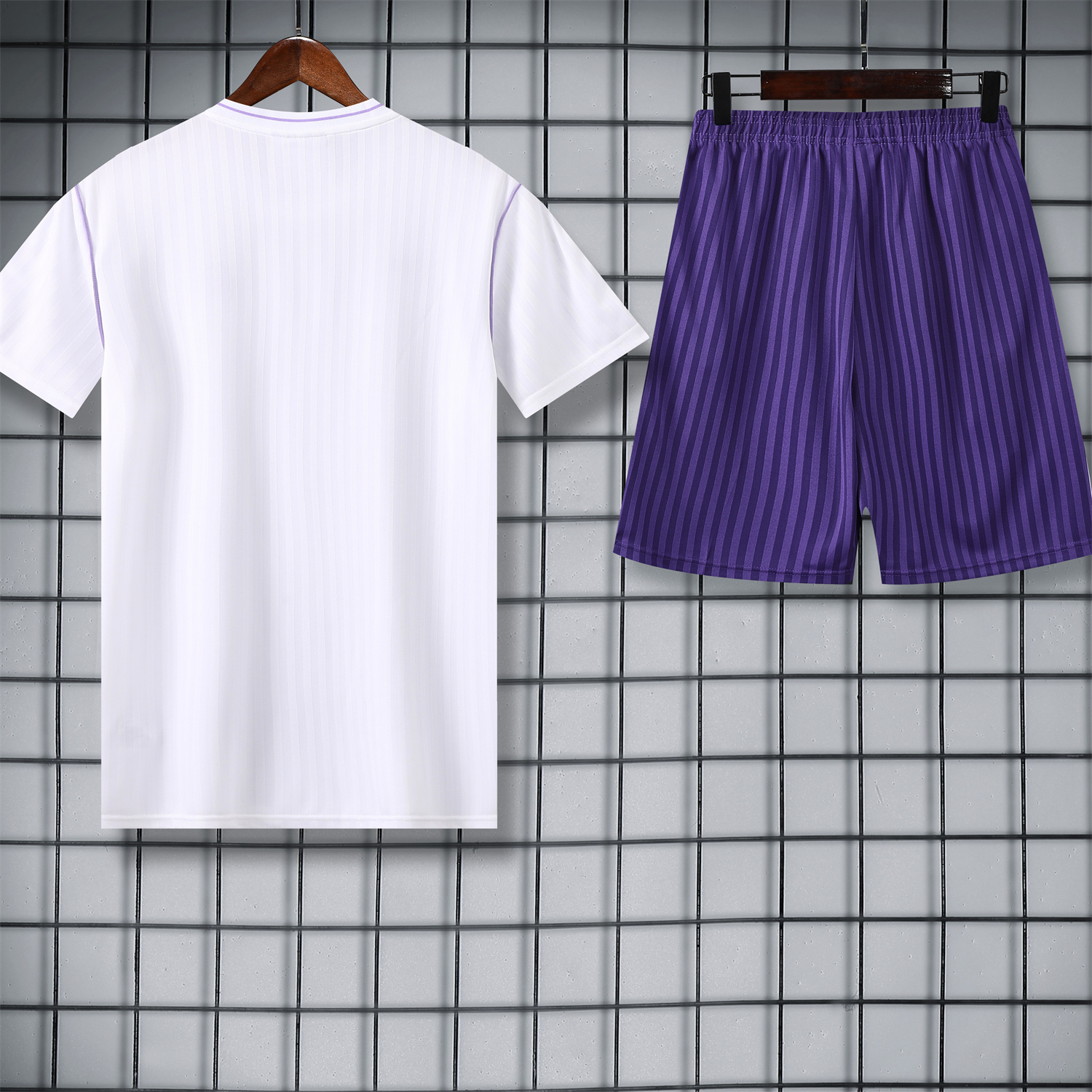AlphaJersey-Real Madrid 25-26 Short-Sleeve Training Set - Purple And White Top & Purple Shorts