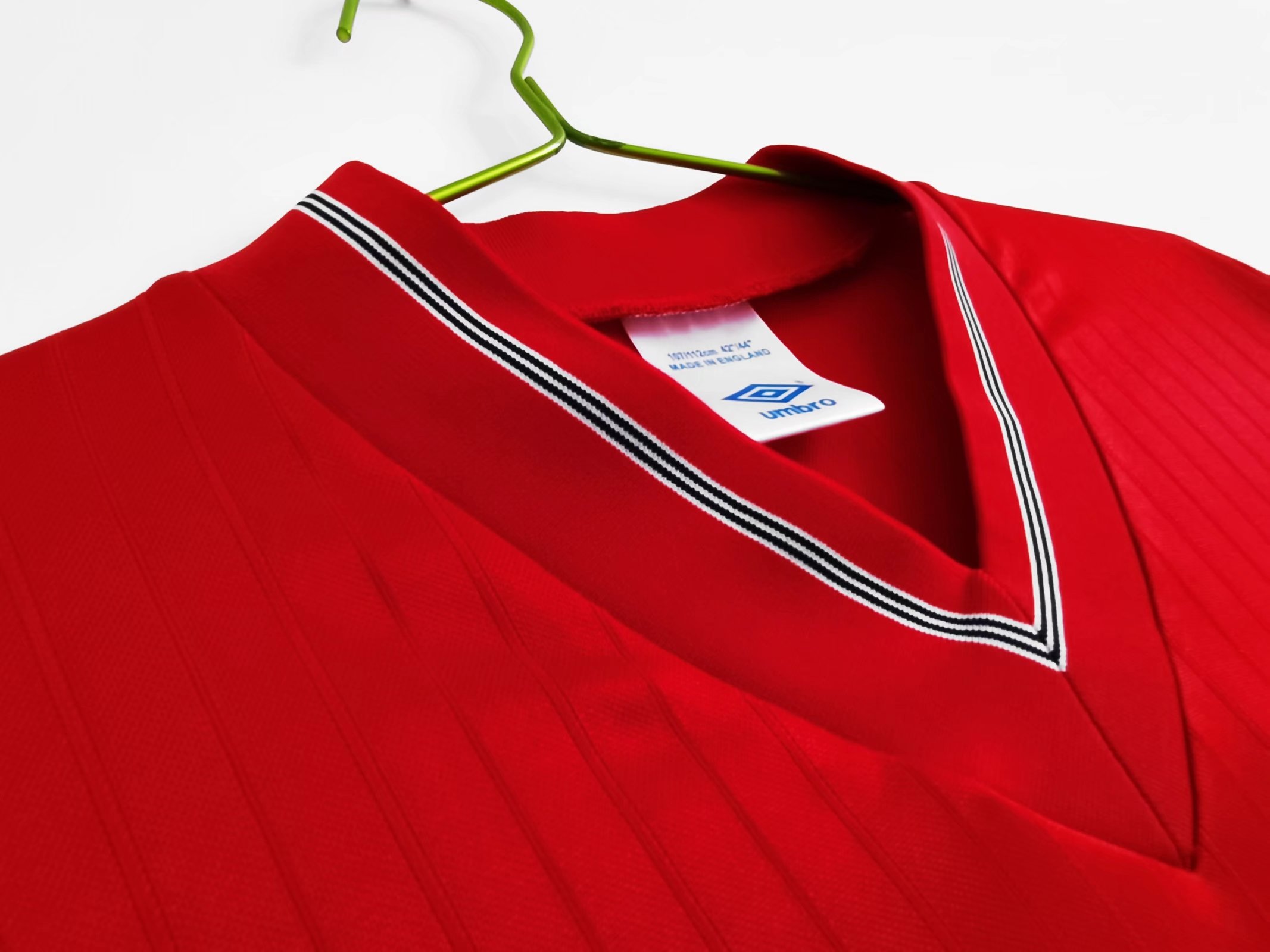 AlphaJersey-Retro England 1984-87 Away Stadium Jersey