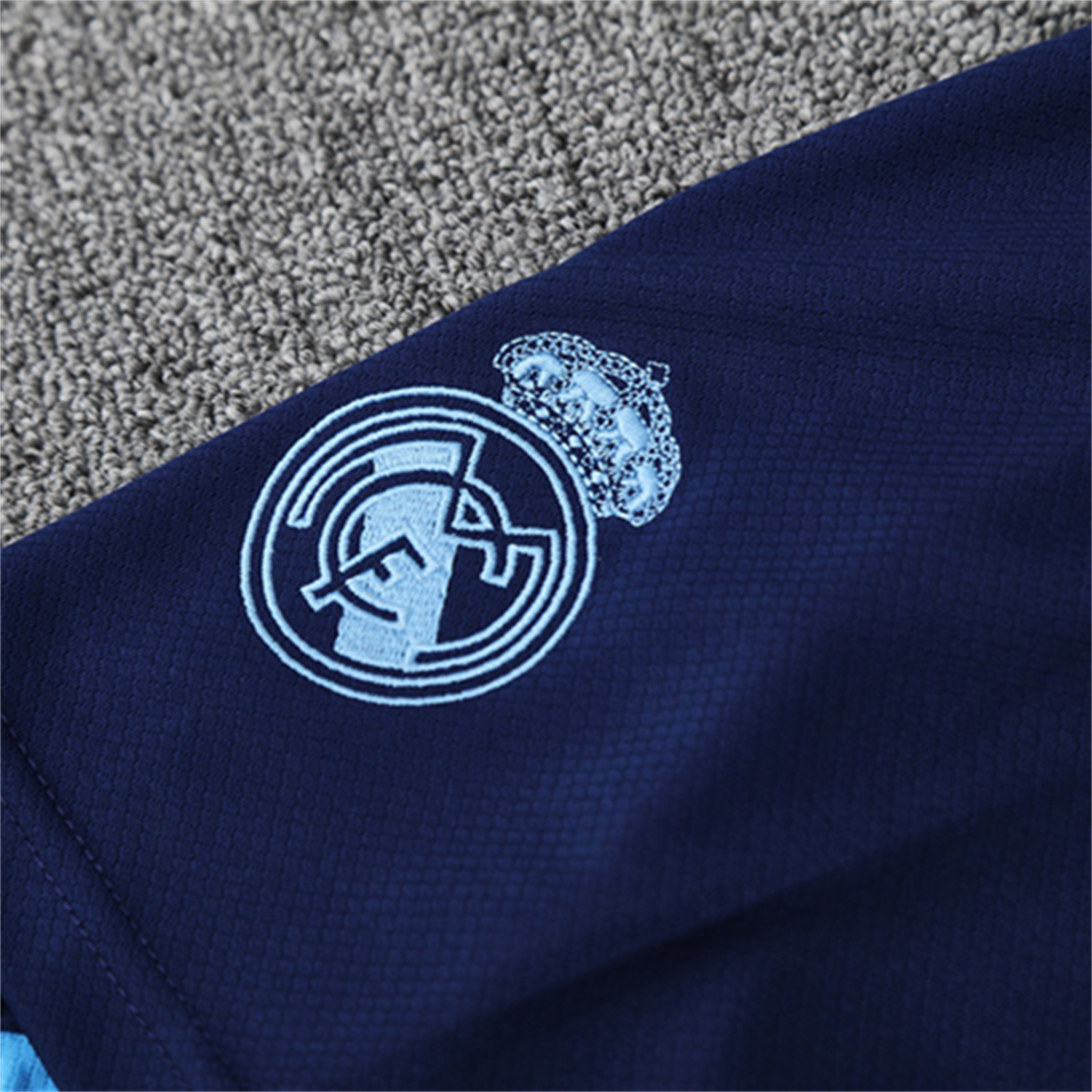 AlphaJersey-Real Madrid 25-26 Pre-Match Short-Sleeve Training Set - Blue-Gray Camouflage Top and Blue Shorts