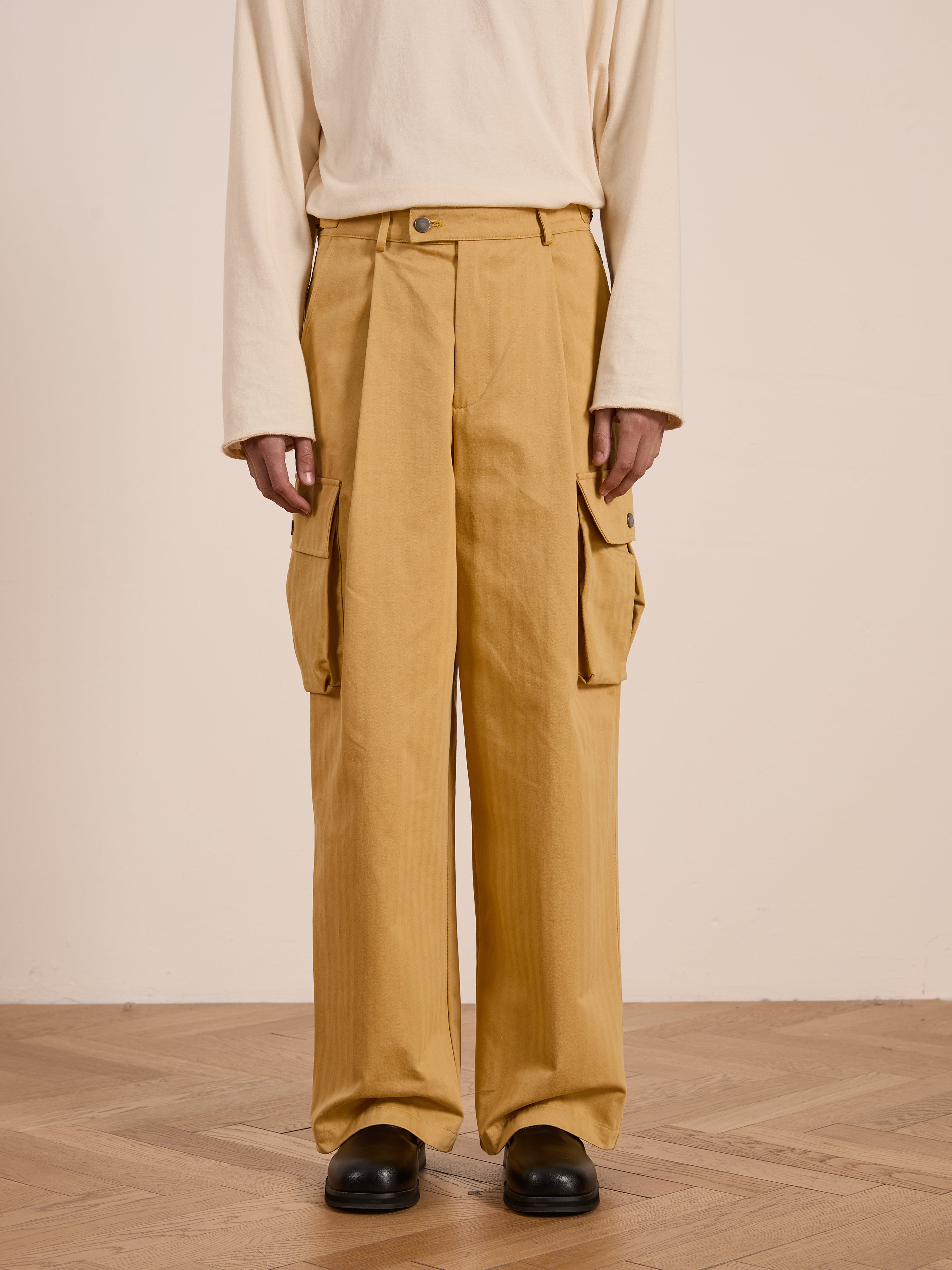 Sunlight Twill Cargo Pants | Modern Menswear by yycbvcnbmmnbm