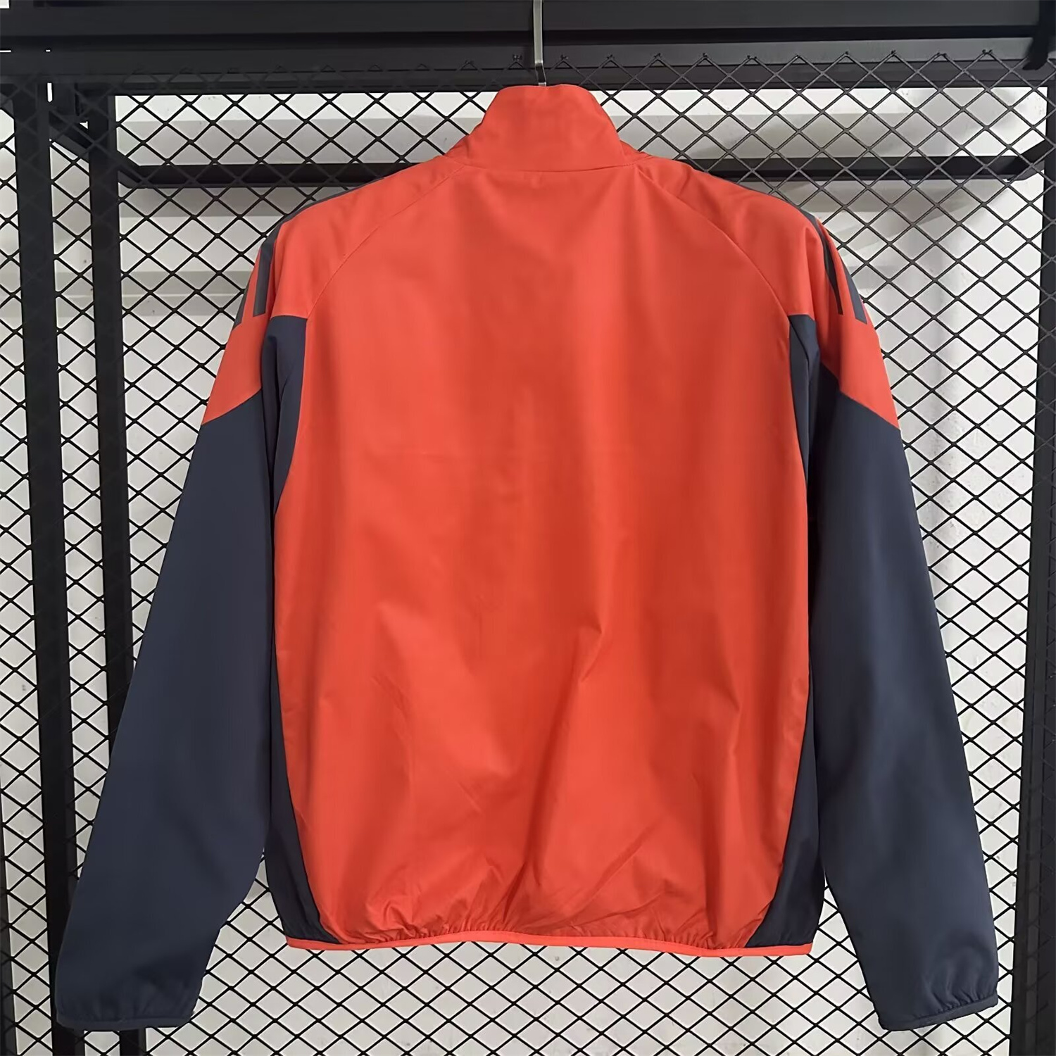 AlphaJersey-Bayern Munich 25-26 Training Windbreaker Jacket - Orange