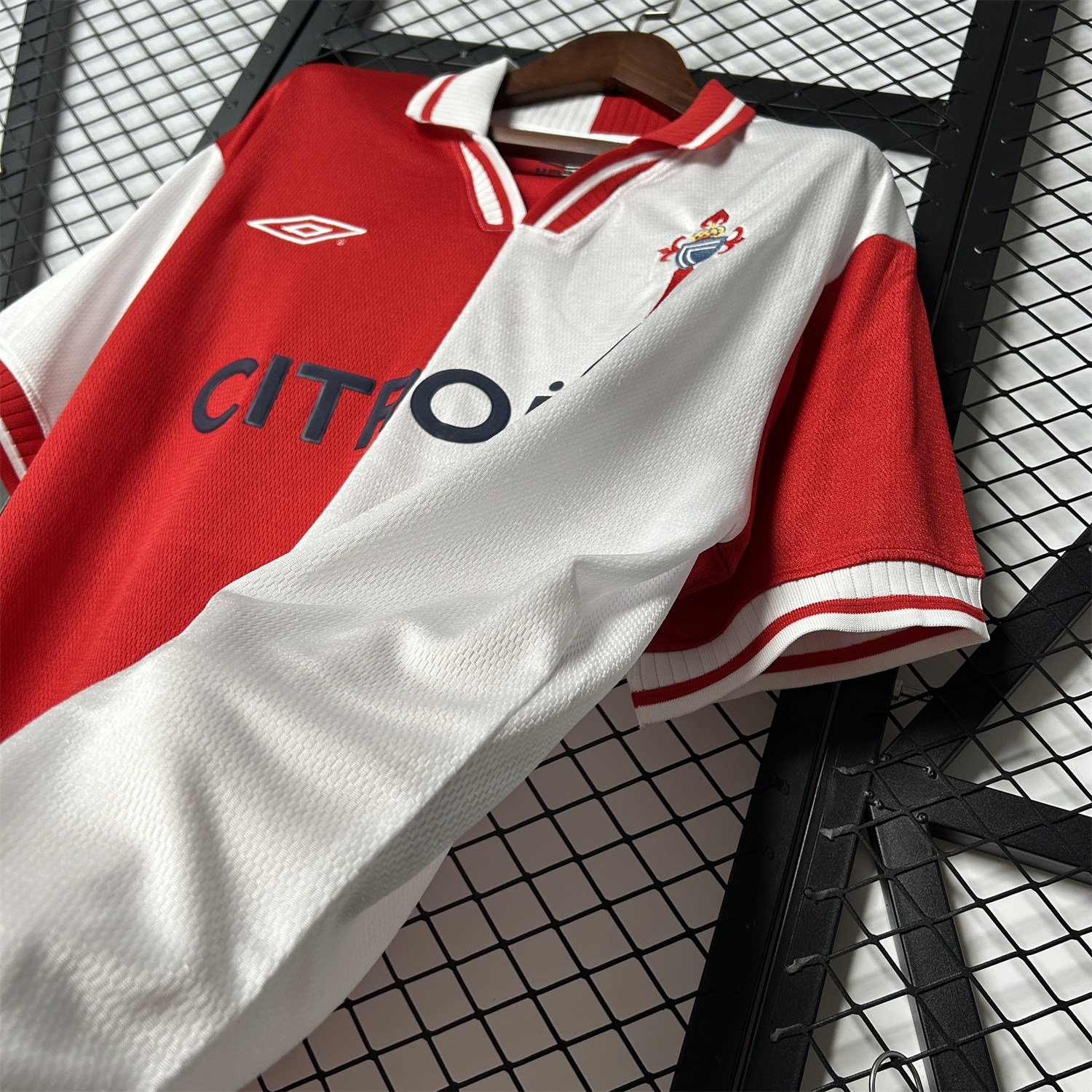AlphaJersey-Retro Celta Vigo 2001-02 Away Jersey