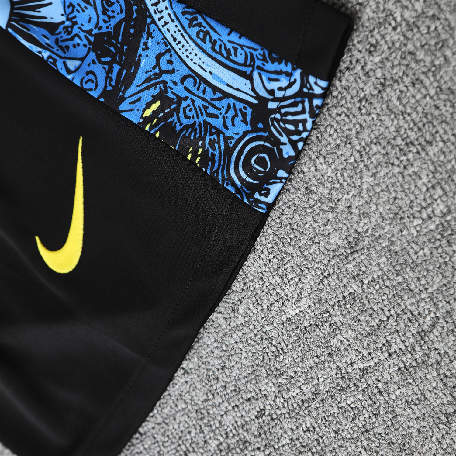 AlphaJersey-Brazil 25-26 Blue Jesus Statue Short-Sleeve Training Set - Blue Top & Black Shorts