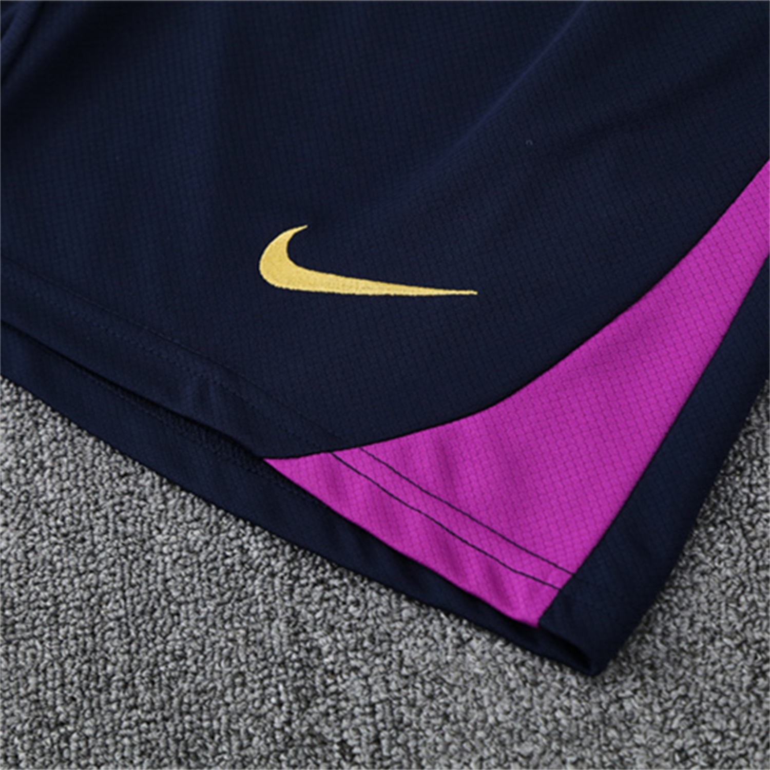 AlphaJersey-Barcelona 25-26 Short-Sleeve Training Set - Purple Top & Deep Blue Shorts