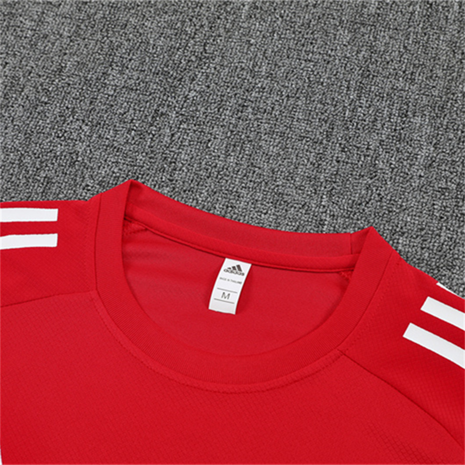 AlphaJersey-Manchester United 25-26 Short-Sleeve Training Set - Red Top & Black Shorts
