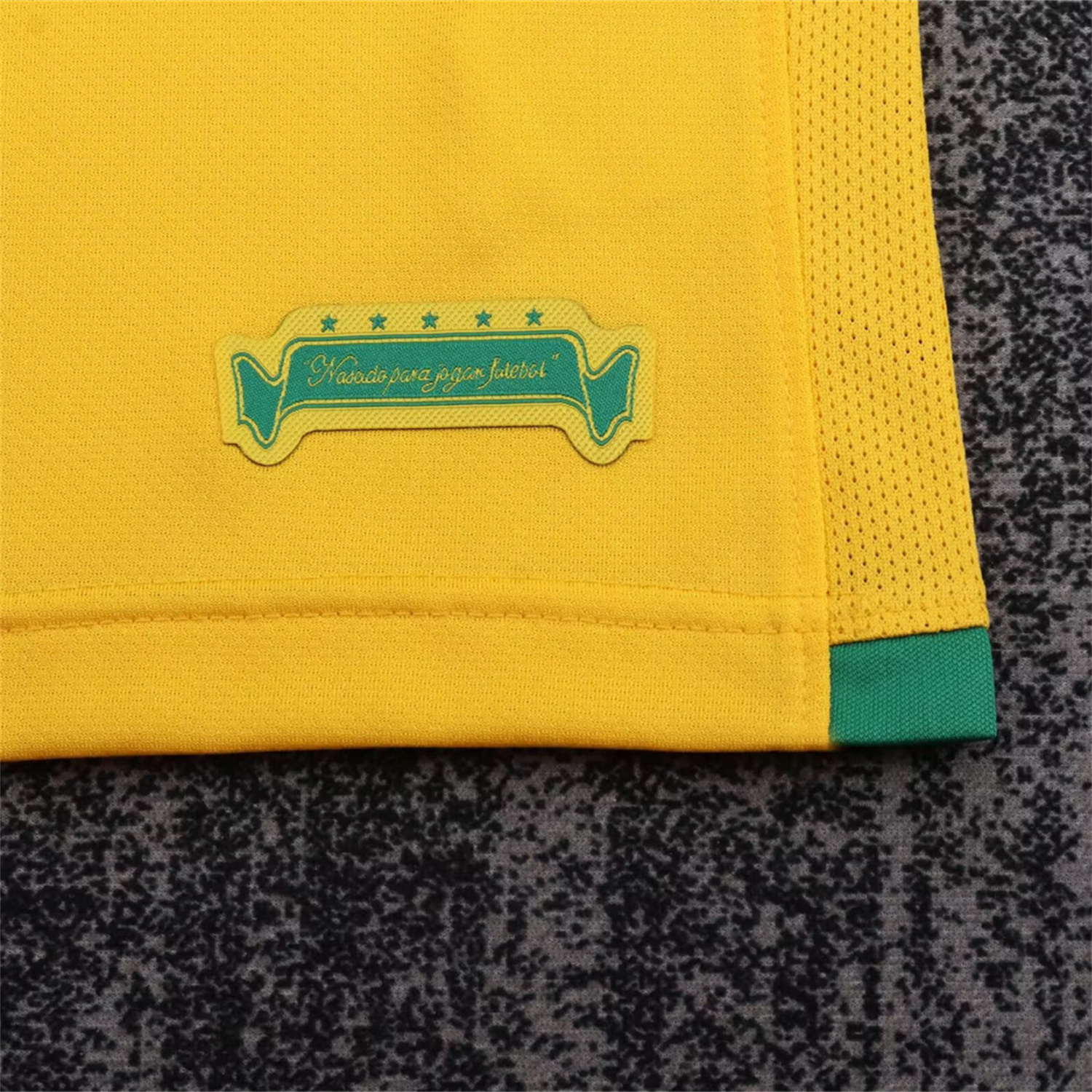 AlphaJersey-Retro Brazil 2006 Home Kids Kit