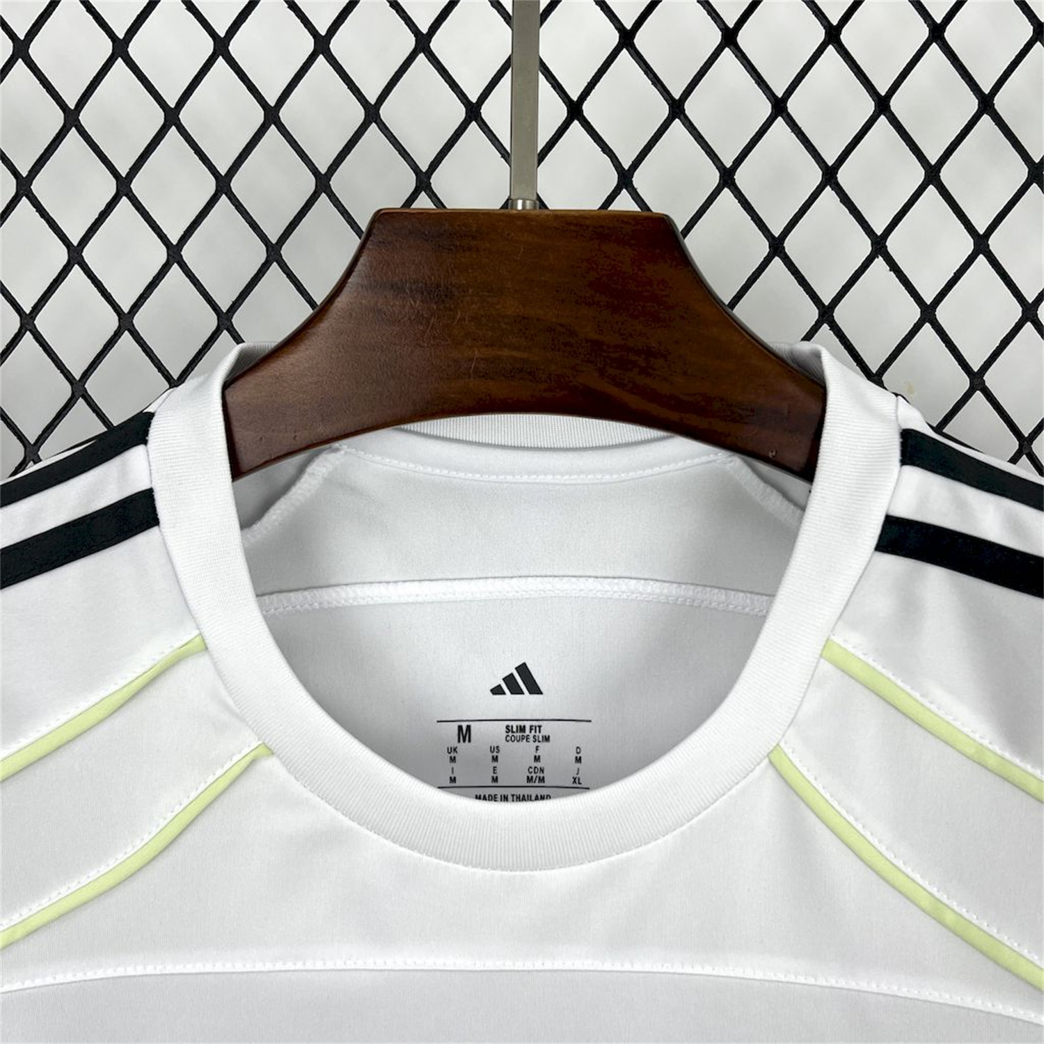 AlphaJersey-Real Madrid 25-26 Urban Purist Throwback White Jersey - Fans Version