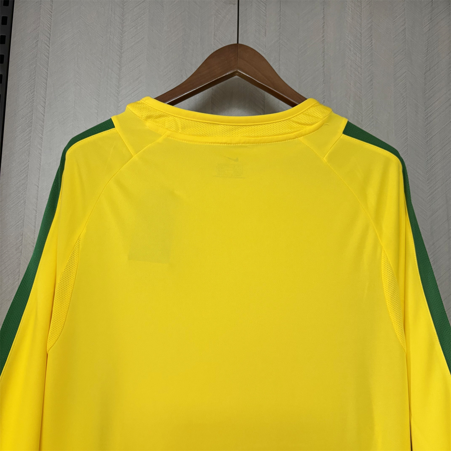 AlphaJersey-Retro Brazil 2002 Home Long Sleeves Jersey