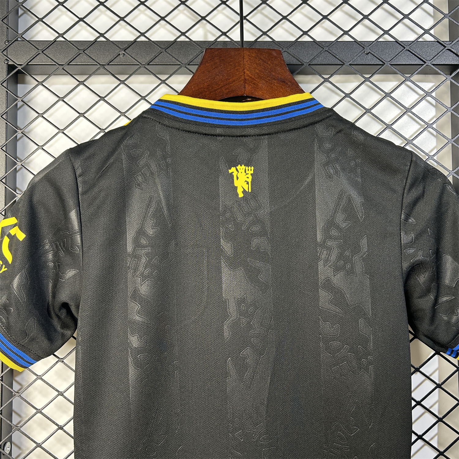 AlphaJersey-Manchester United 25-26 Third Black Kids Kit