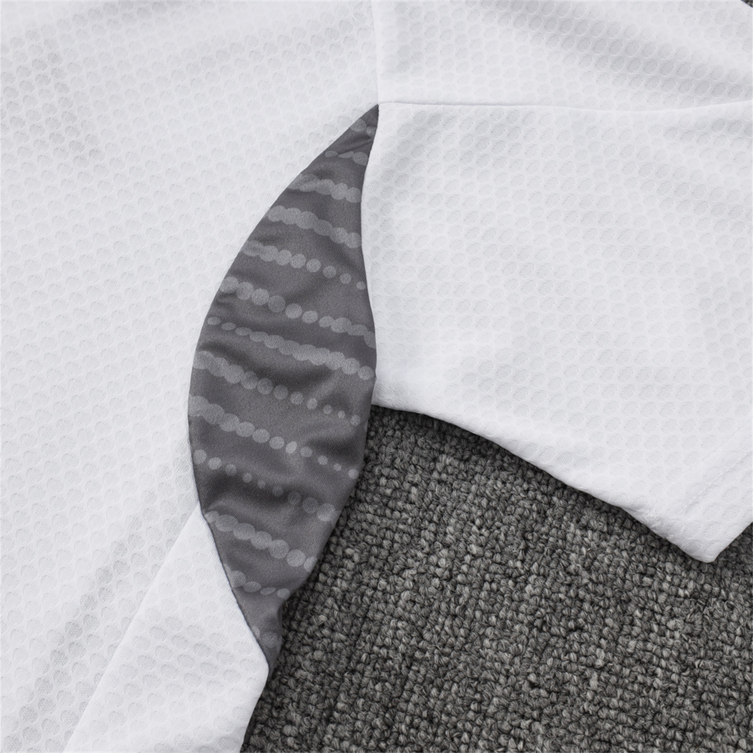 AlphaJersey-Real Madrid 25-26 Short-Sleeve Training Set - White Top and Black Shorts
