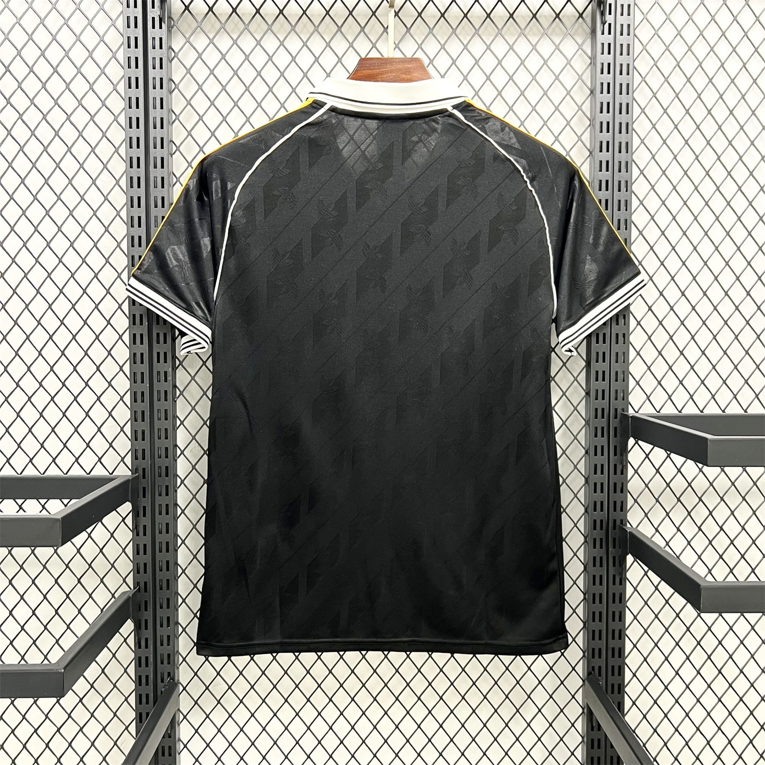 AlphaJersey-Real Madrid 26-27 Black Casual Jersey - Fans Version