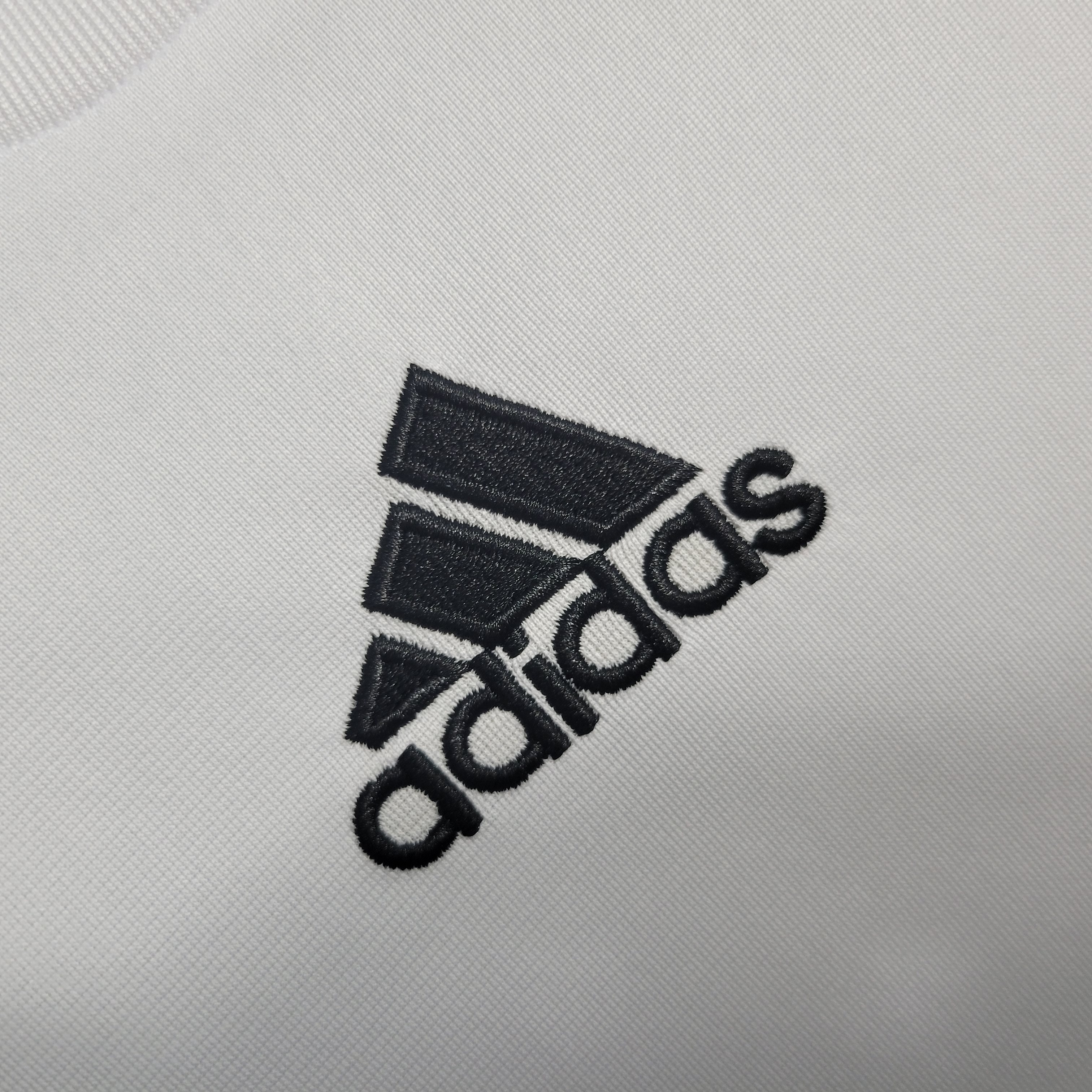 AlphaJersey-Retro Real Madrid 09-10 Home Stadium Jersey