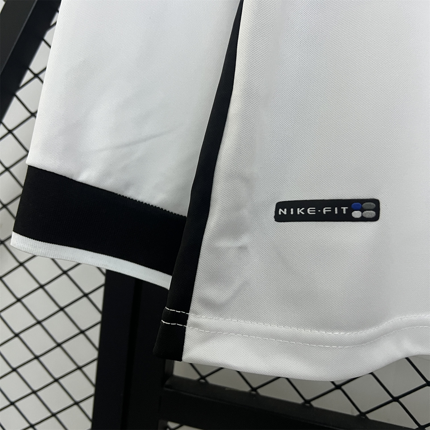 AlphaJersey-Retro Colo Colo 1998-99 Home Long Sleeves Jersey