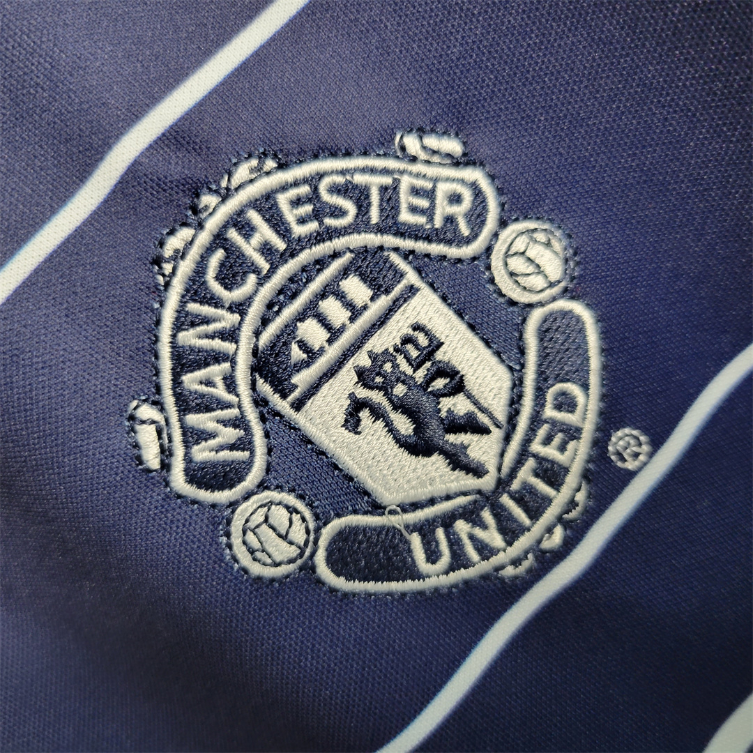 AlphaJersey-Retro Manchester United 99-00 Away Jersey