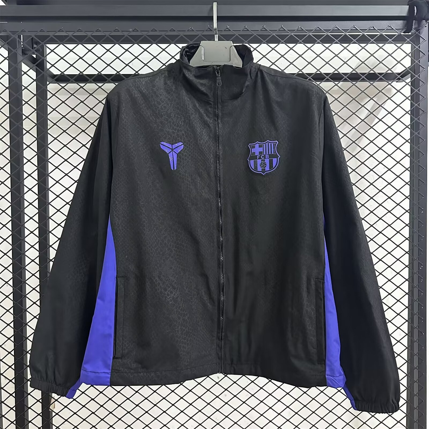 AlphaJersey-Barcelona 25-26 KB Co-Branded Windbreaker Jacket - Black