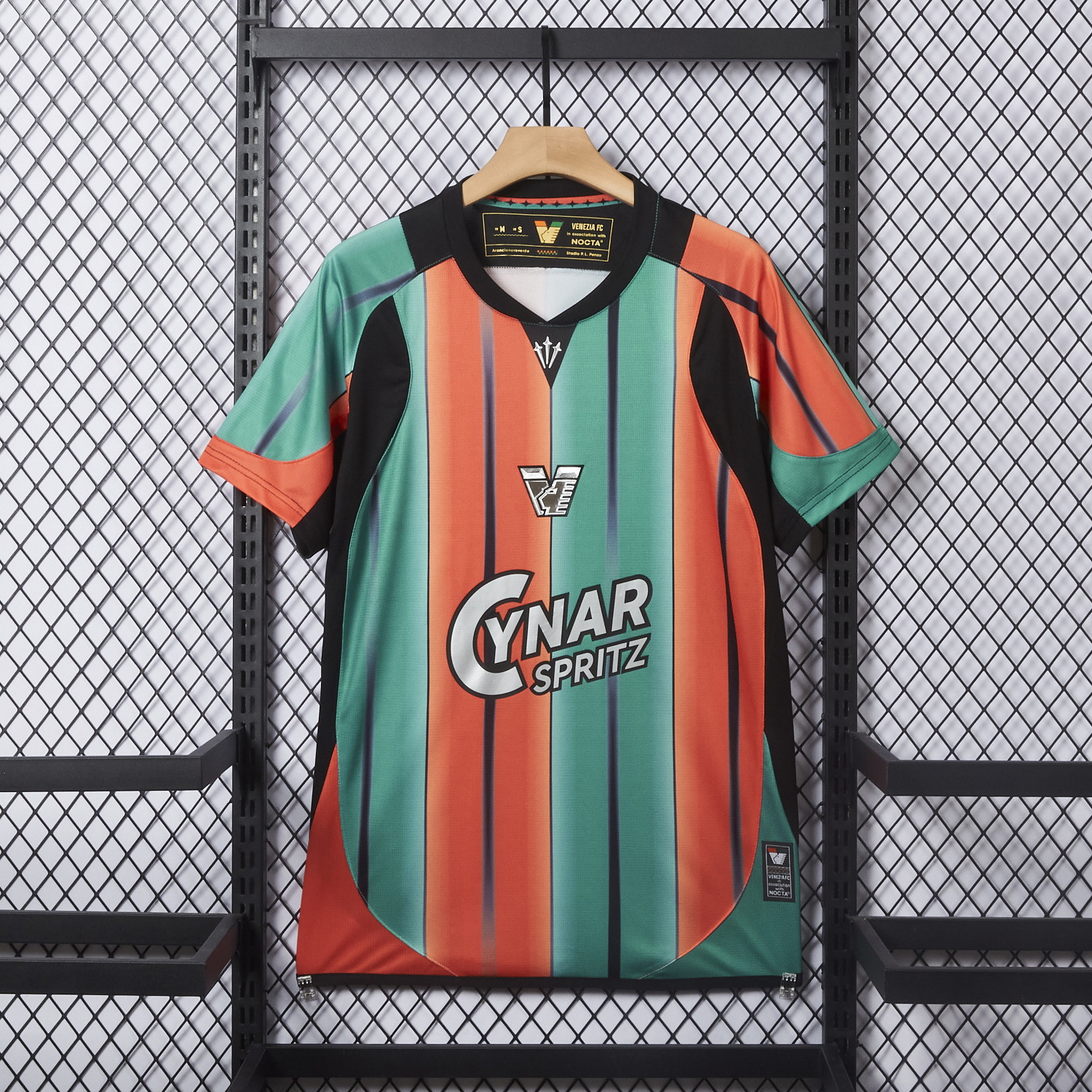 AlphaJersey-Venezia FC 25-26 Orange And Green Special Jersey - Fans Version