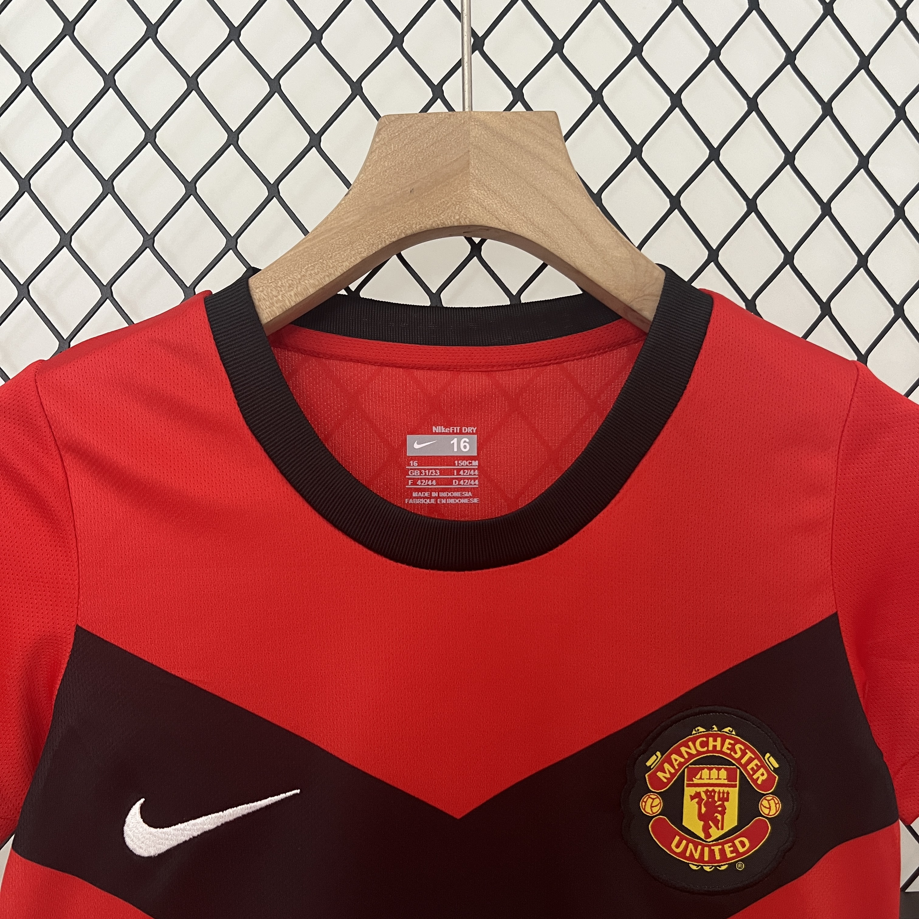 AlphaJersey-Retro Manchester United 2009-10 Home Stadium Kids Kit