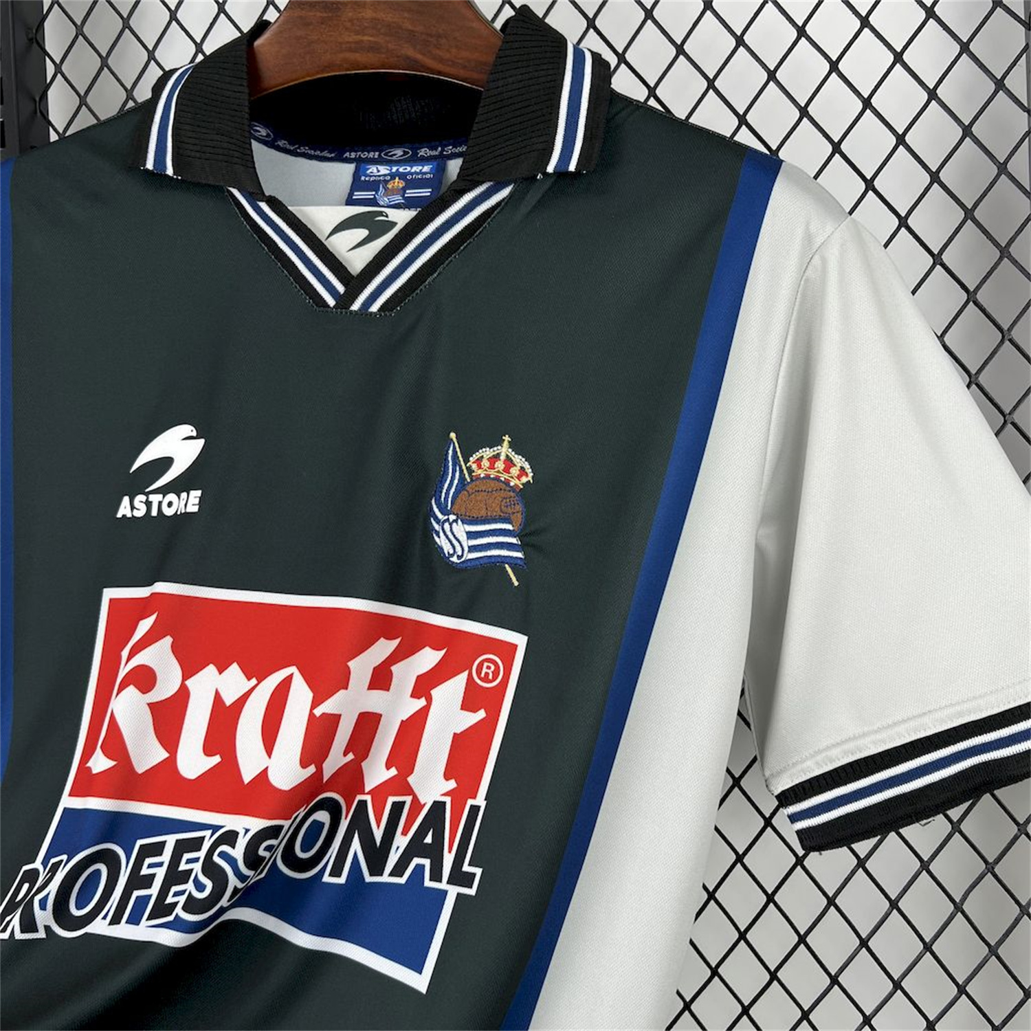 AlphaJersey-Retro Real Sociedad 2000-02 Away Jersey