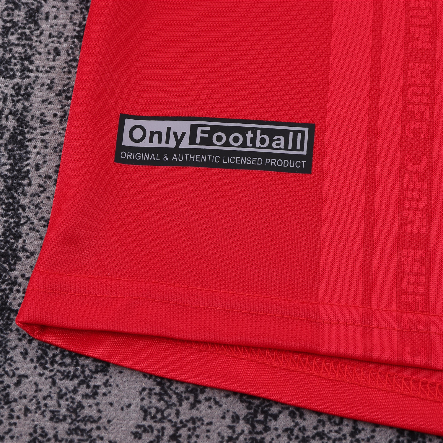 AlphaJersey-Retro Manchester United 1999-00 Home Kids Kit