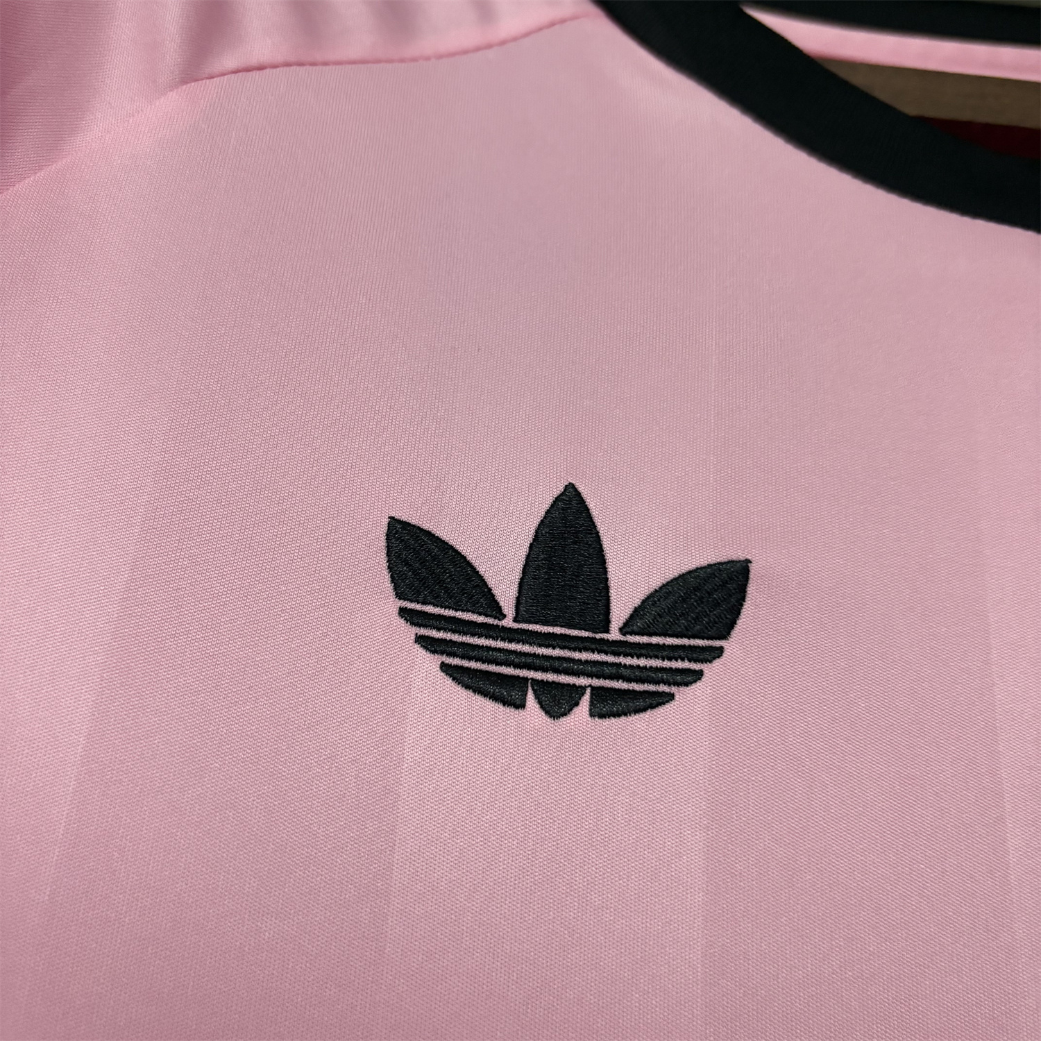 AlphaJersey-Newcastle United 25-26 Pink Special Jersey - Fans Version