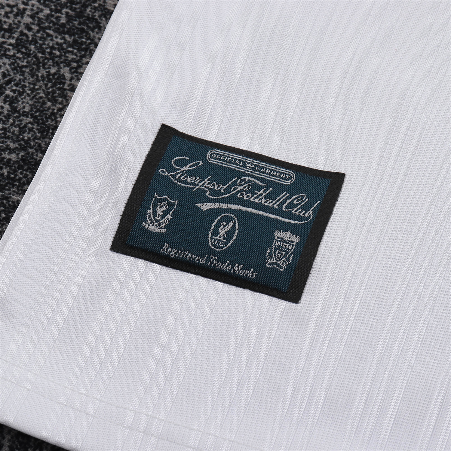 AlphaJersey-Retro Liver.pool 1995-96 Away White And Green Kids Kit