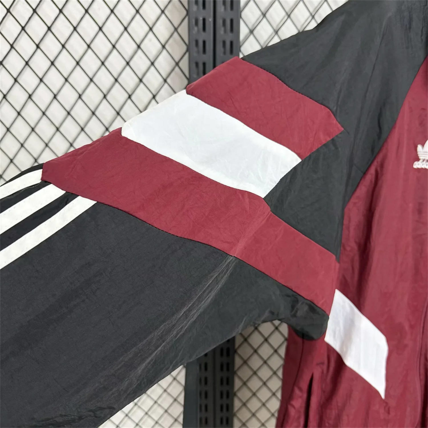 AlphaJersey-Ajax 25-26 Training Windbreaker Jacket - Wine Red