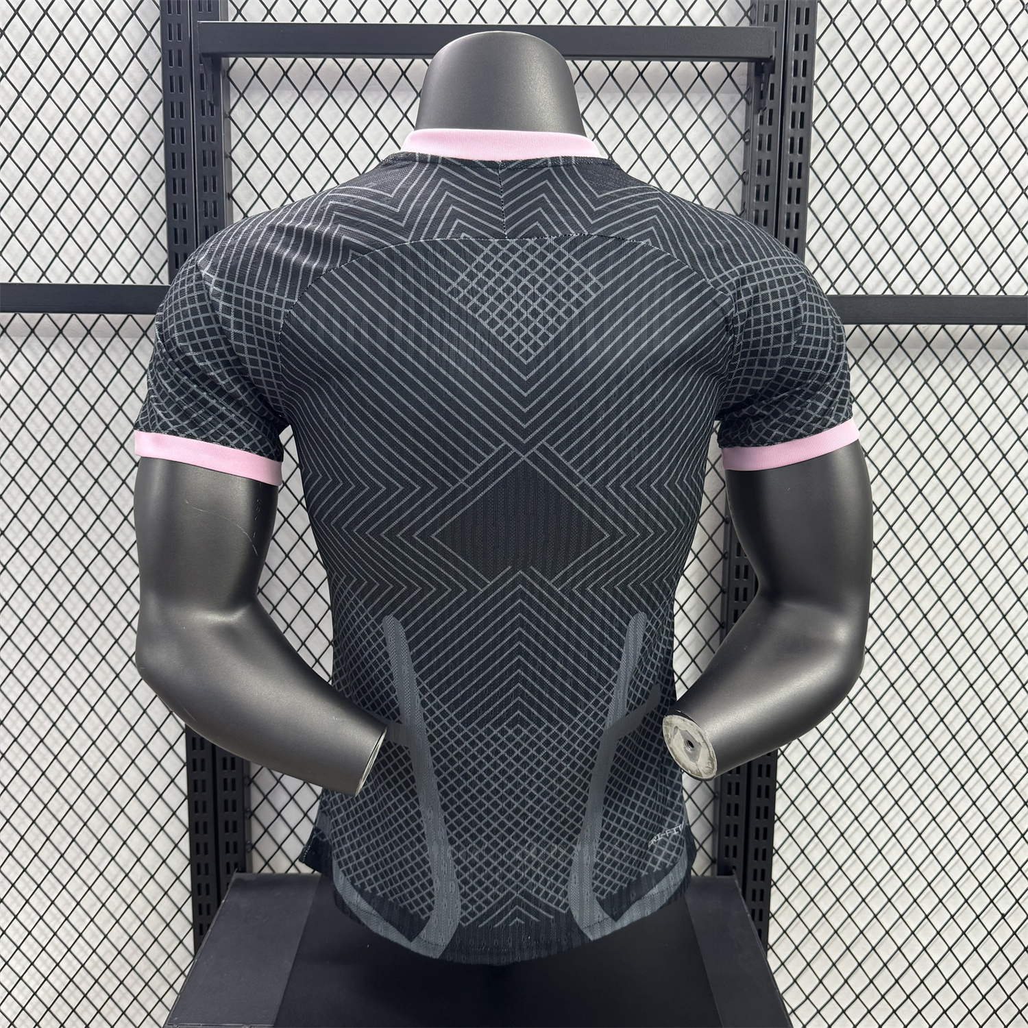 AlphaJersey-Inter Milan 25-26 Pink Snake Special Black Jersey - Player Version