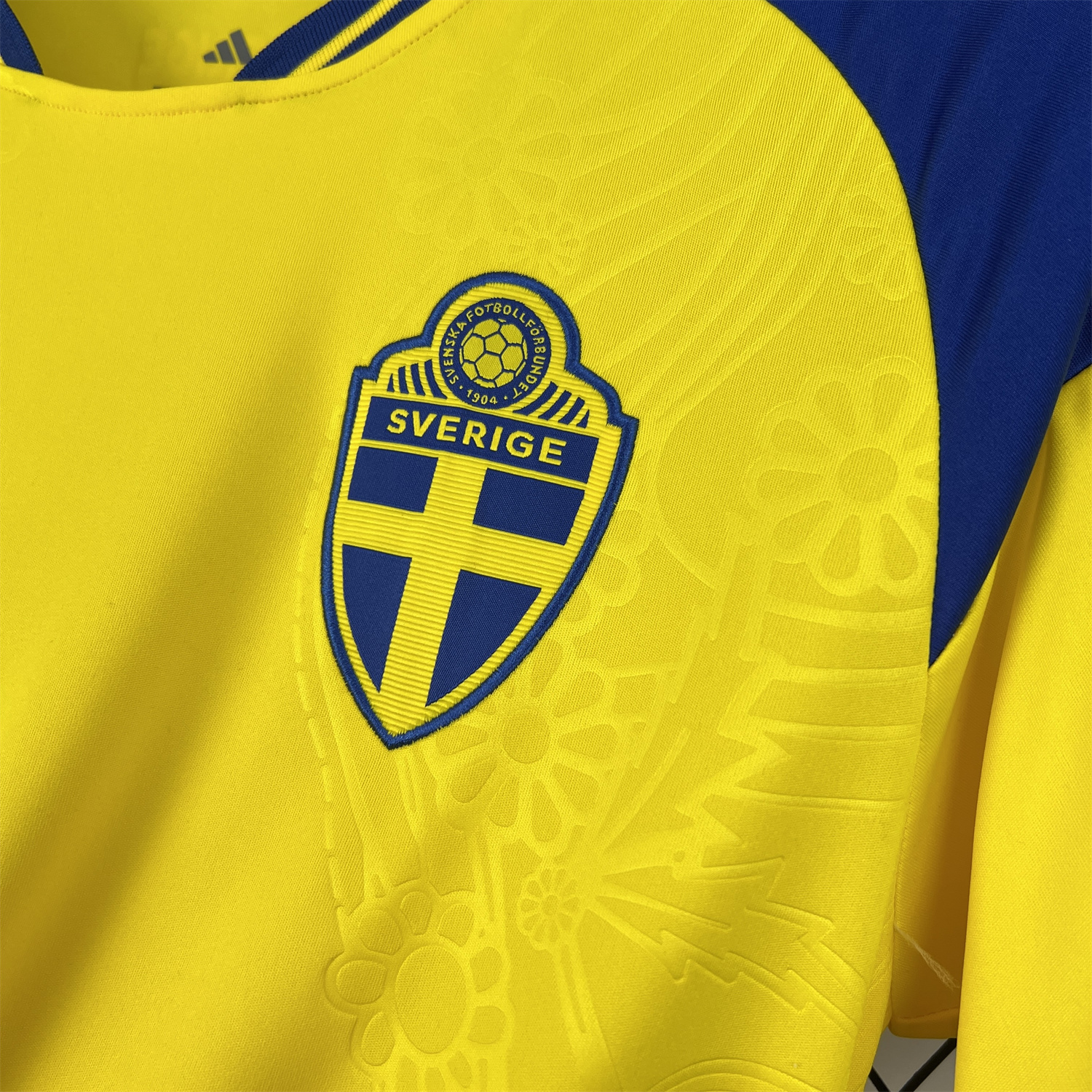 AlphaJersey-Sweden 2026 Home Jersey - Fans Version