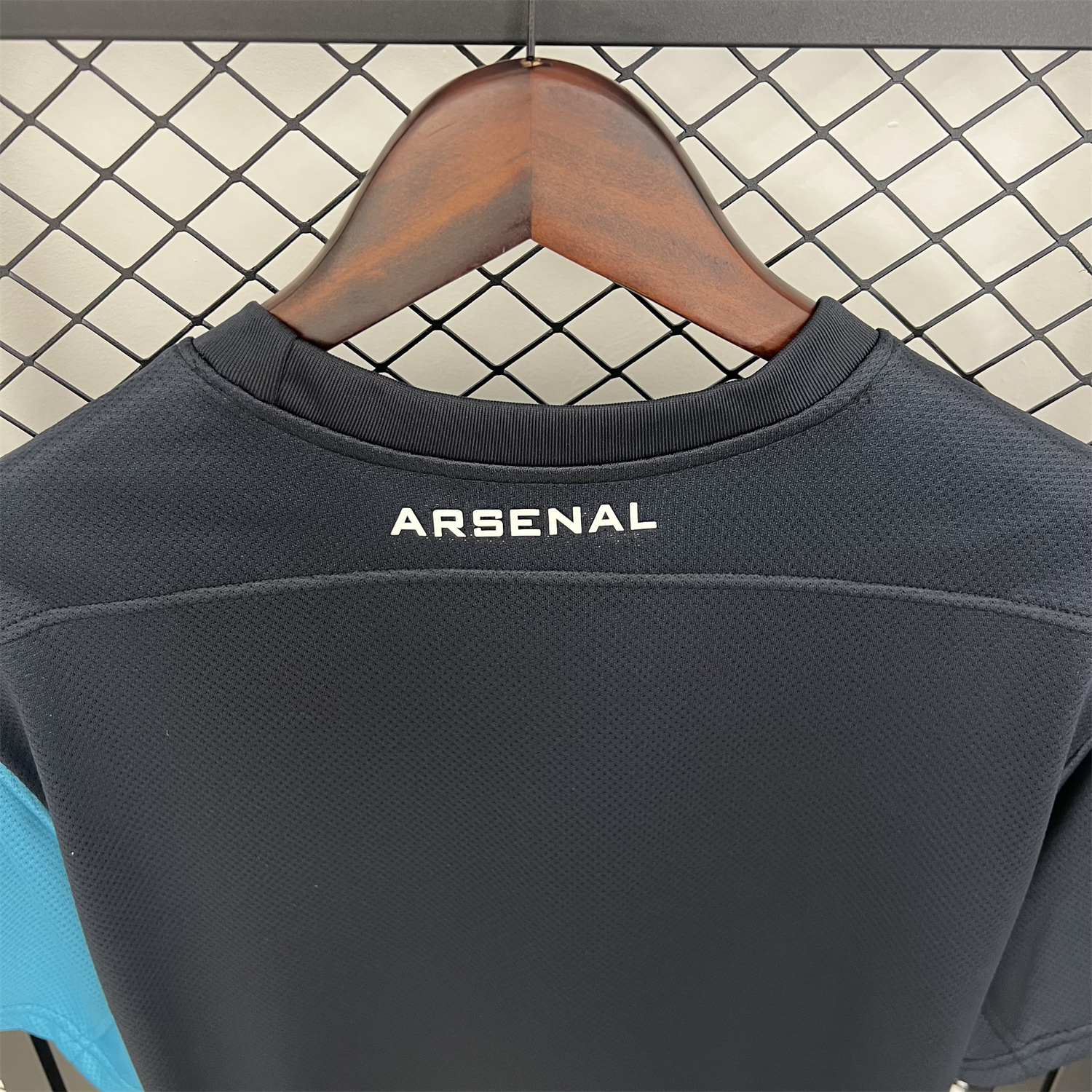 AlphaJersey-Retro Arsenal 2011-12 Away Jersey