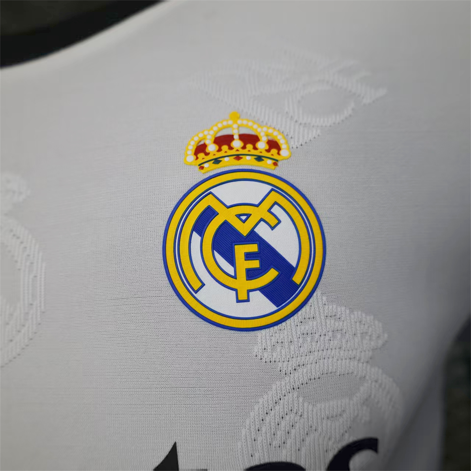 AlphaJersey-Real Madrid 25-26 White Team Logo Jacquard Special Jersey - Player Version