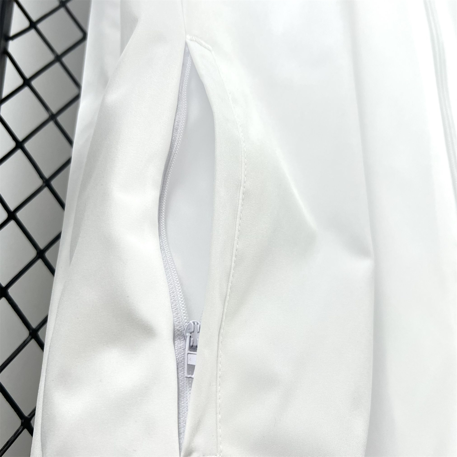 AlphaJersey-Spain 2026 Away Windbreaker Jacket - White