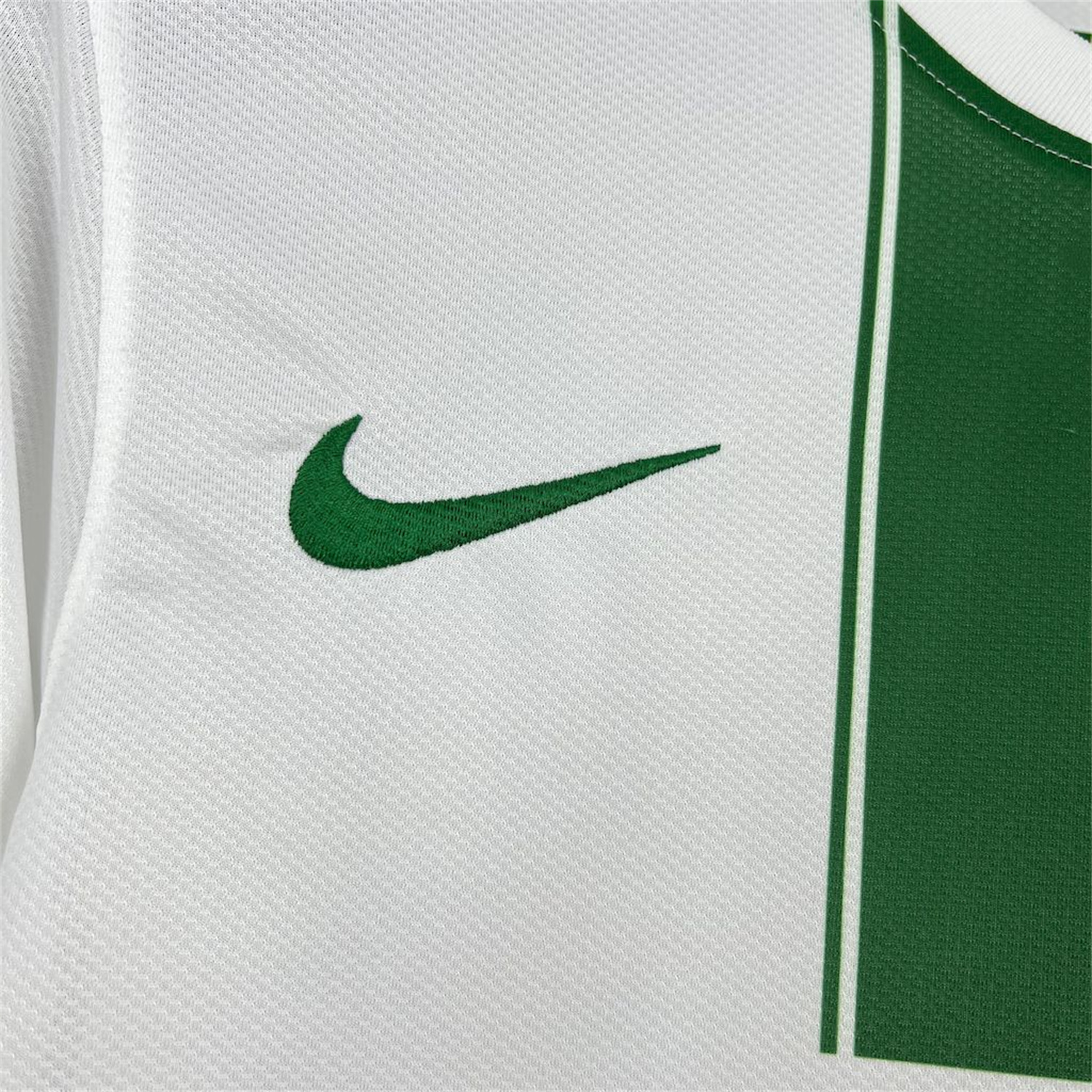 AlphaJersey-Retro Portugal 2010 Away Jersey