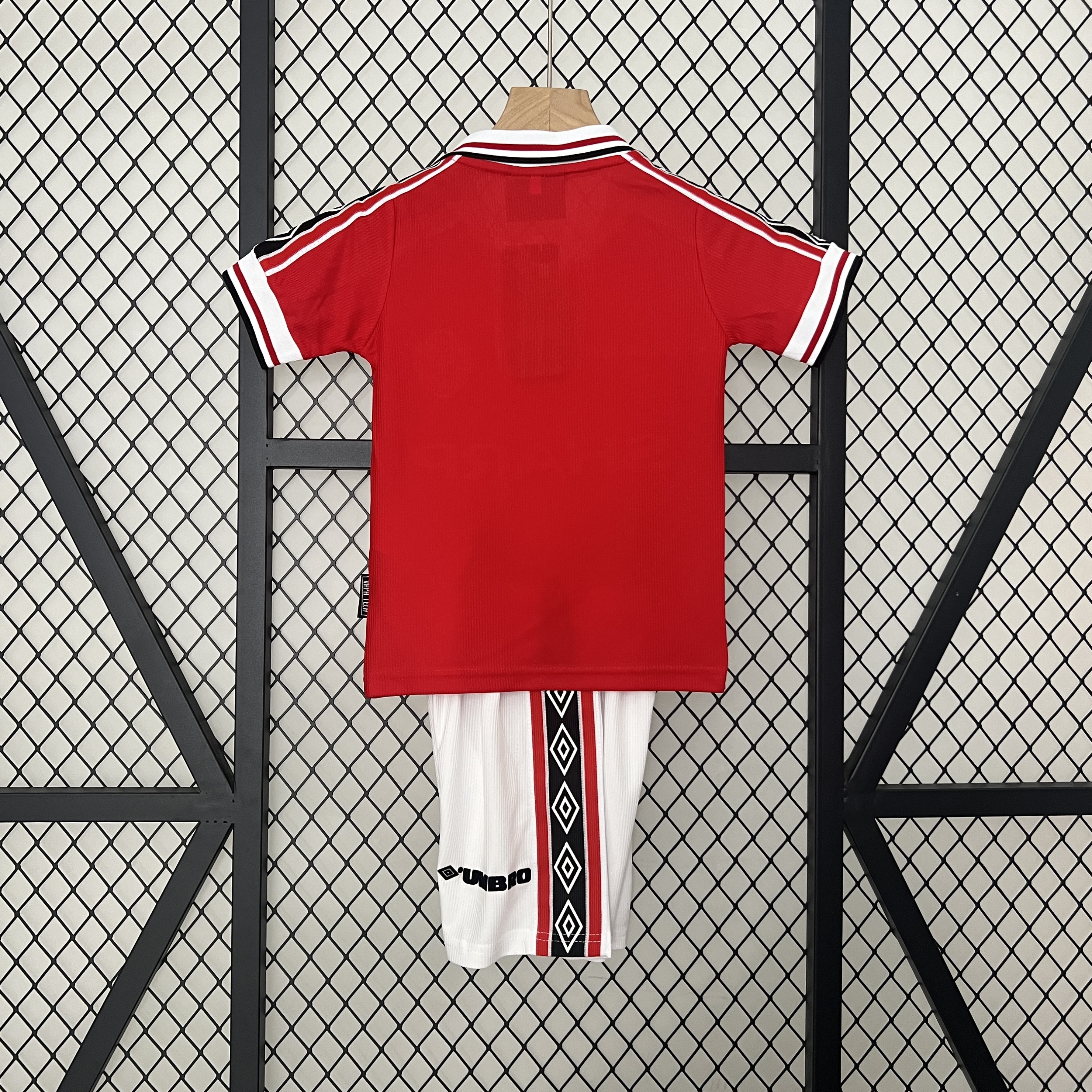 AlphaJersey-Retro Manchester United 1998-99 Home Stadium Kids Kit