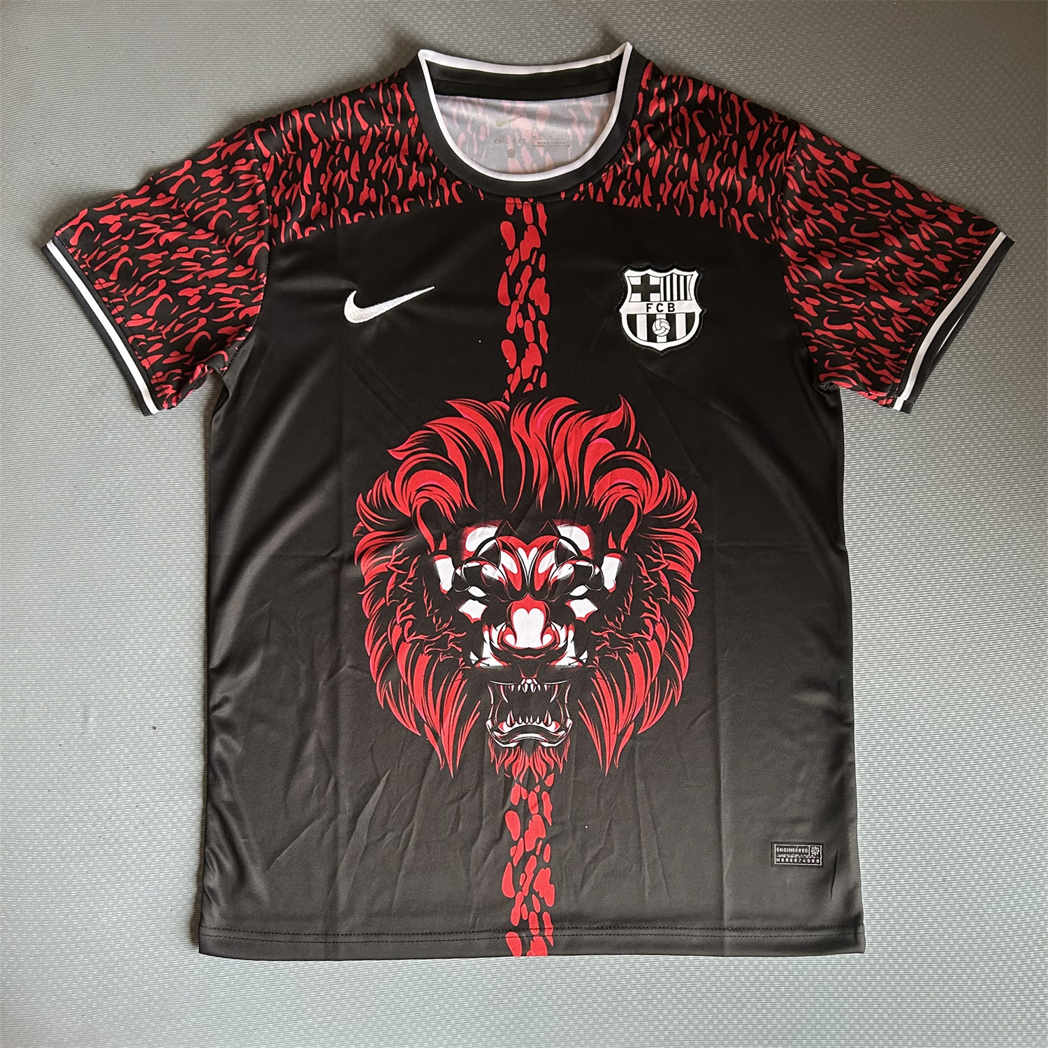 AlphaJersey-Barcelona 25-26 Red Lion Silhouette Black Jersey - Fans Version