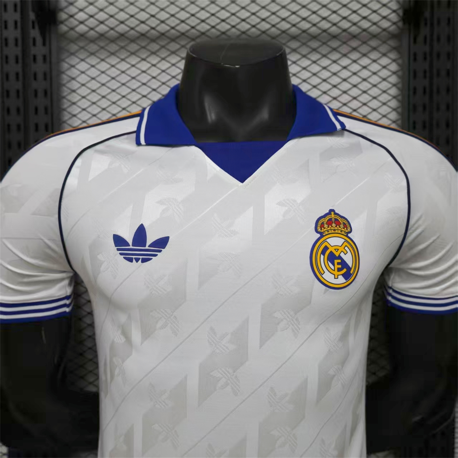 AlphaJersey-Real Madrid 25-26 Retro Style White Special Jersey - Player Version