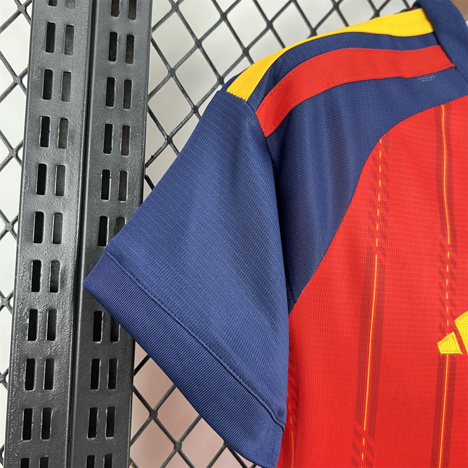 AlphaJersey-Women's Spain 2026 Home Jersey