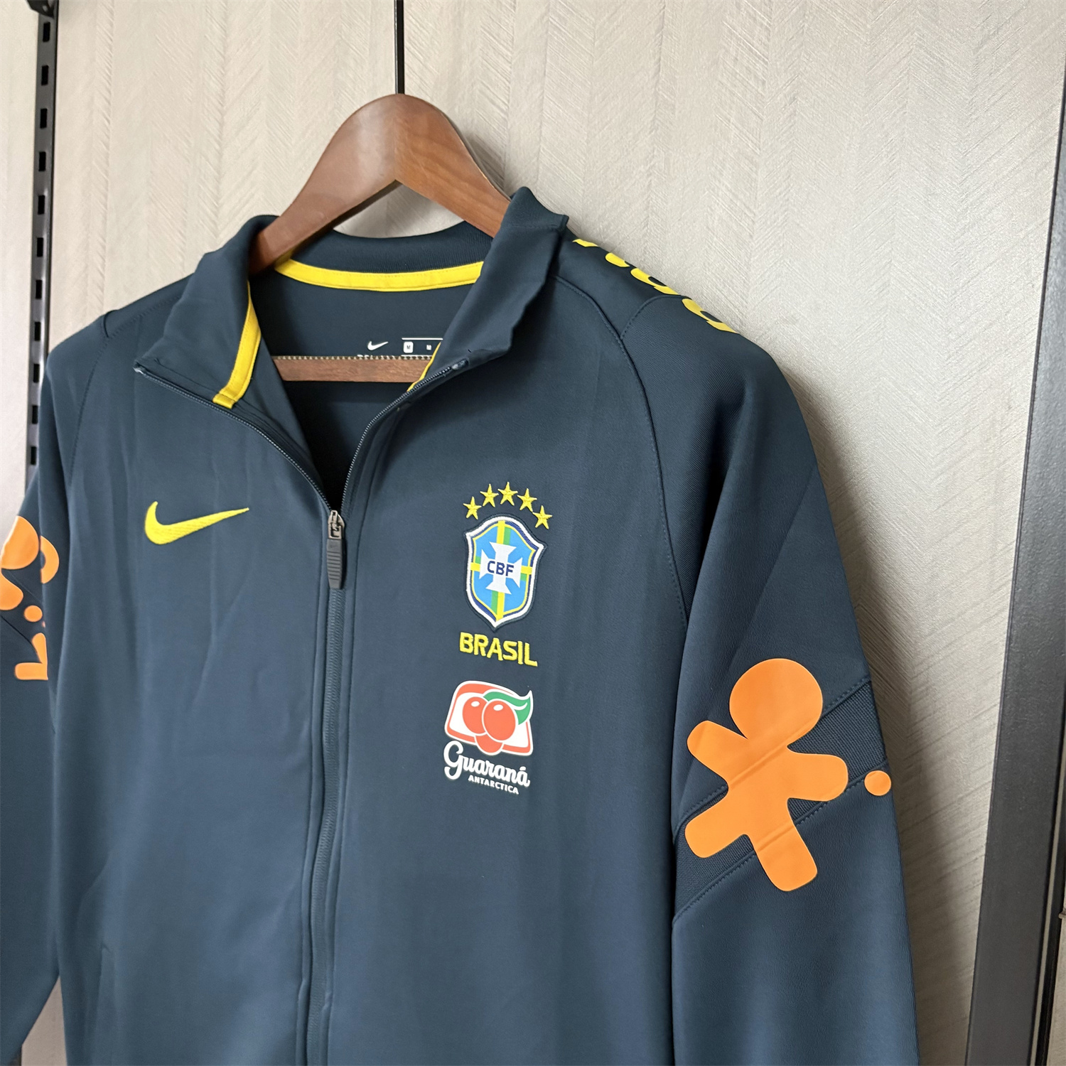 AlphaJersey-Retro Brazil 2022 Pre-Match Dark Blue Unsponsored Windbreaker
