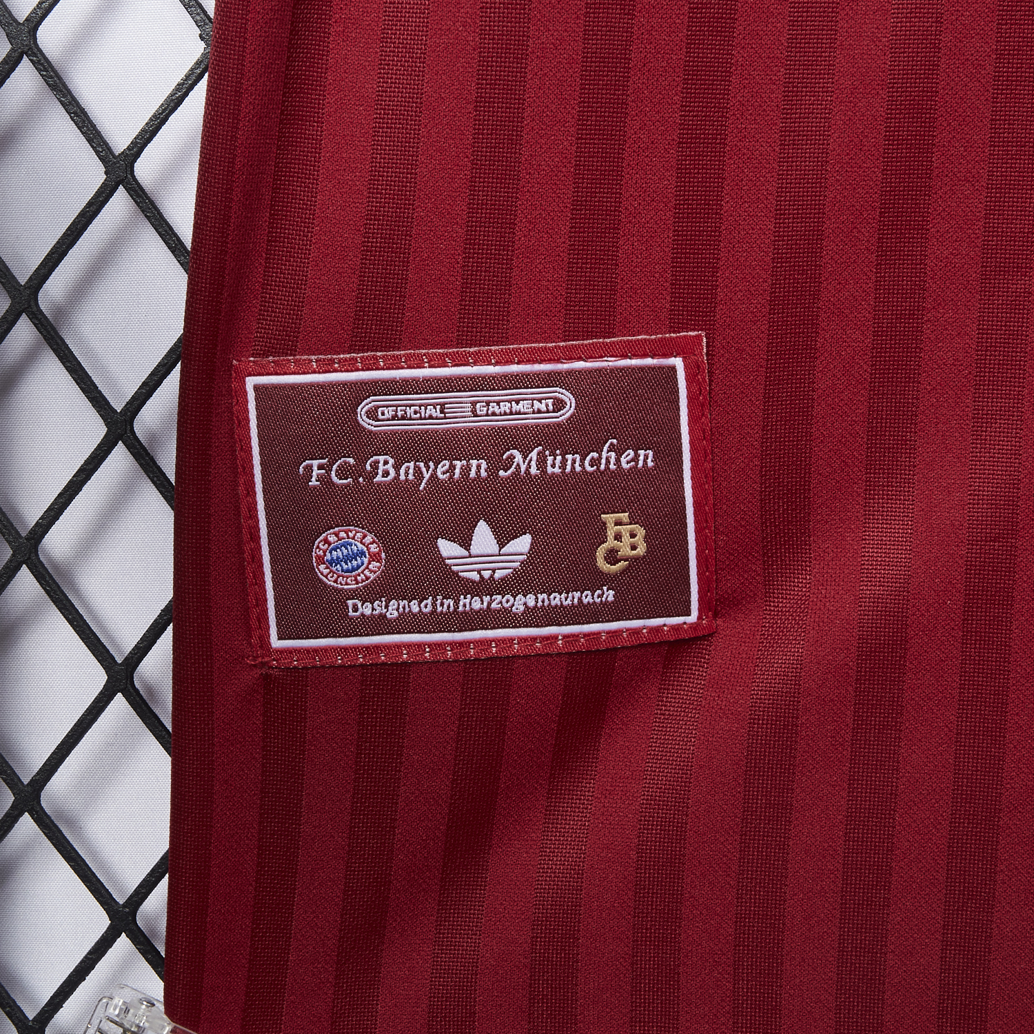 AlphaJersey-Bayern Munich 25-26 Trefoil Wine Red Travel Jersey - Fans Version