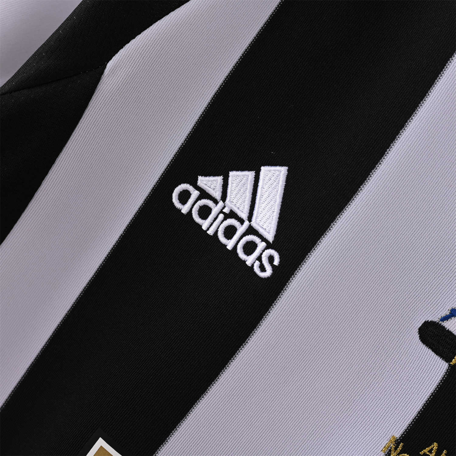 AlphaJersey-Retro Newcastle United 2006 Alan Shearer Testimonial Home Jersey