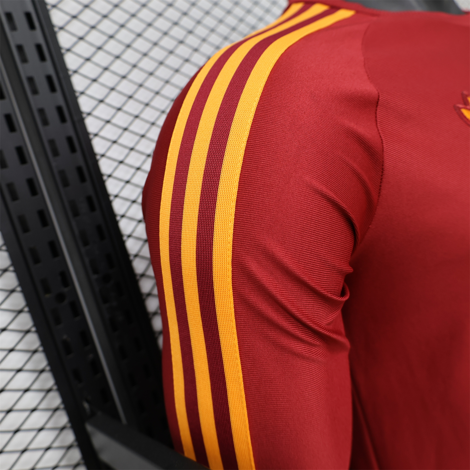 AlphaJersey-AS Roma 25-26 Retro Casual Style Red Special Long Sleeves Jersey - Player Version