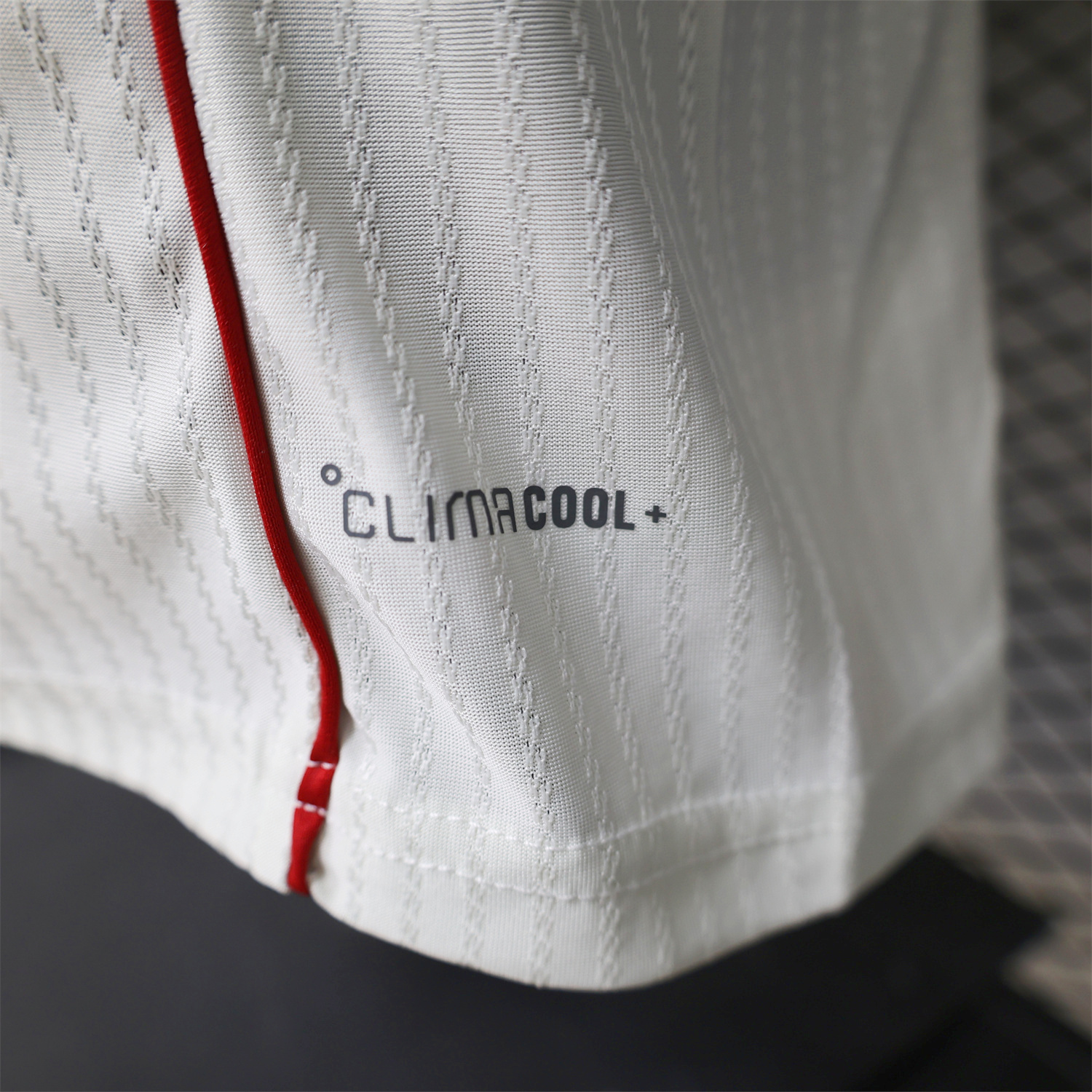 AlphaJersey-Liver.pool 25-26 Gold Lines Retro Casual Style White Jersey - Player Version
