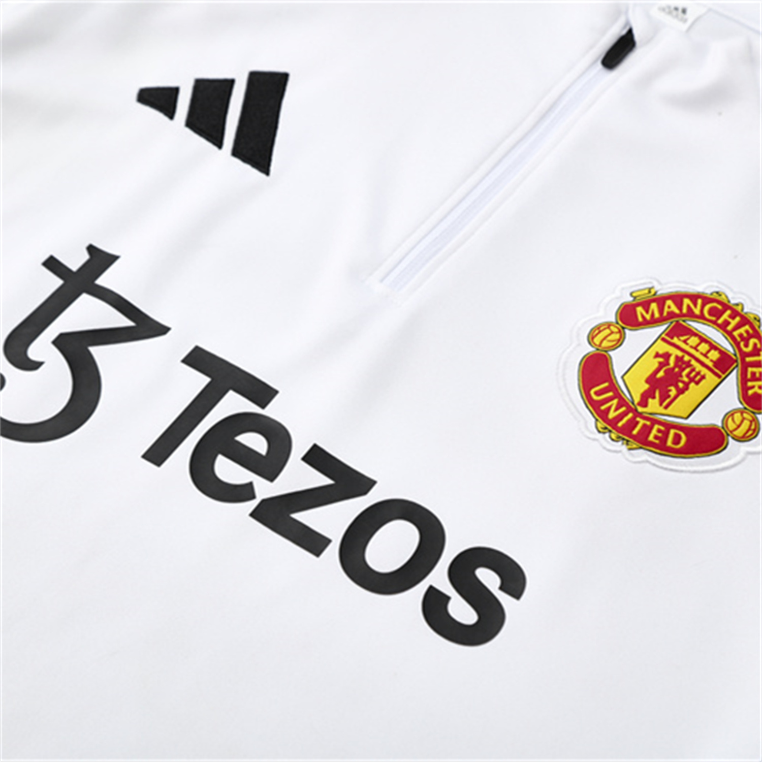 AlphaJersey-Manchester United 25-26 Kid Long Sleeves Training Set - White Top & Black Pants
