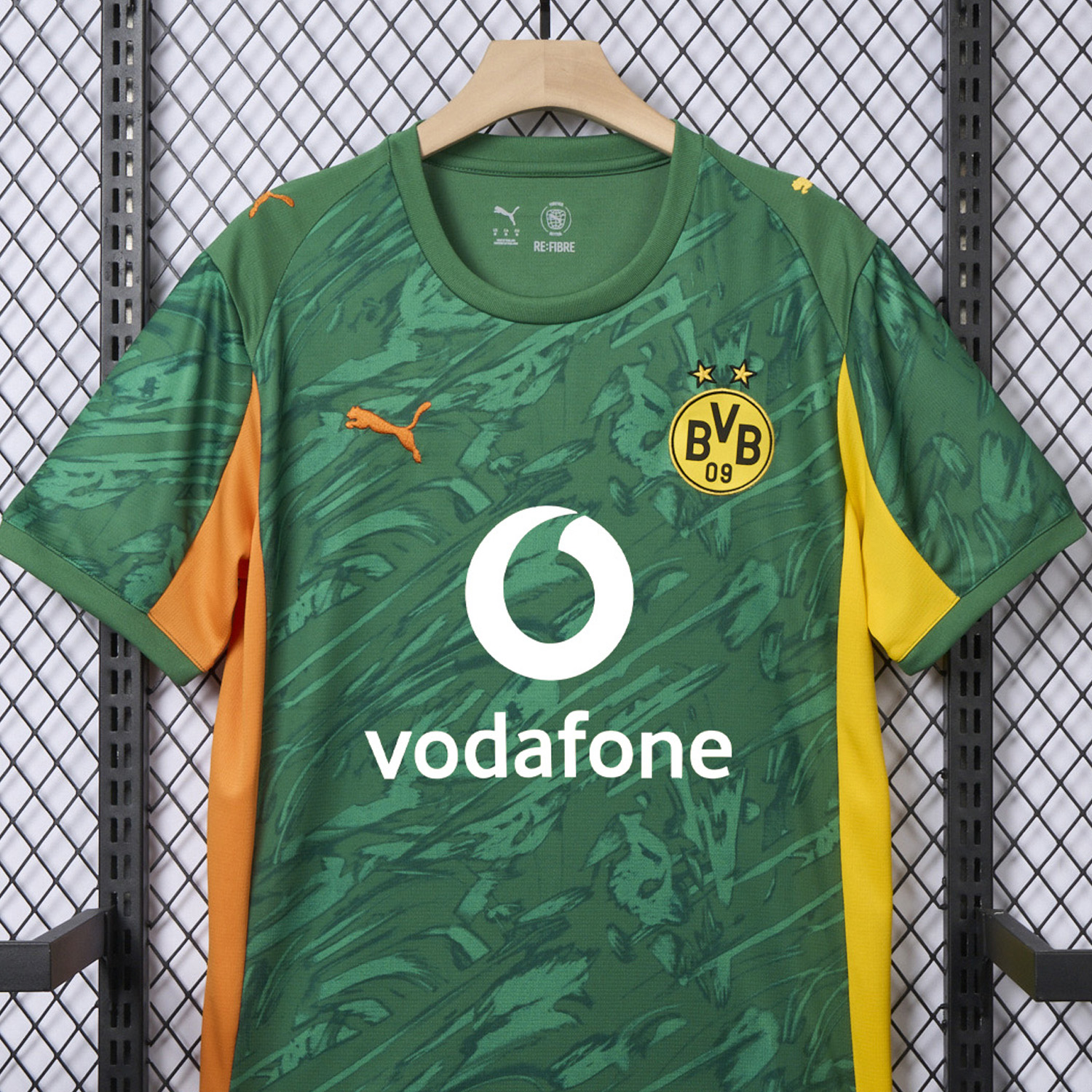 AlphaJersey-Dortmund 25-26 Green Goalkeeper Jersey - Fans Version