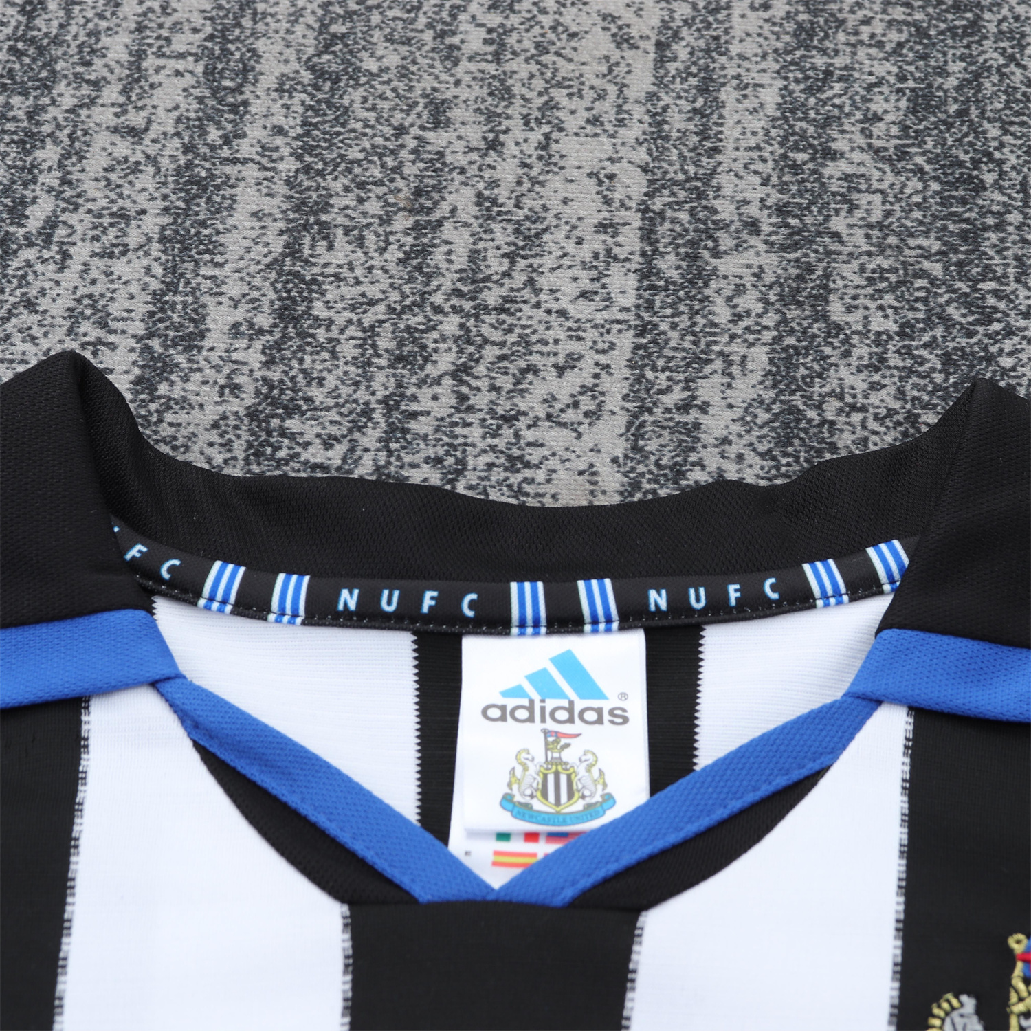 AlphaJersey-Retro Newcastle United 1999-00 Home Kids Kit