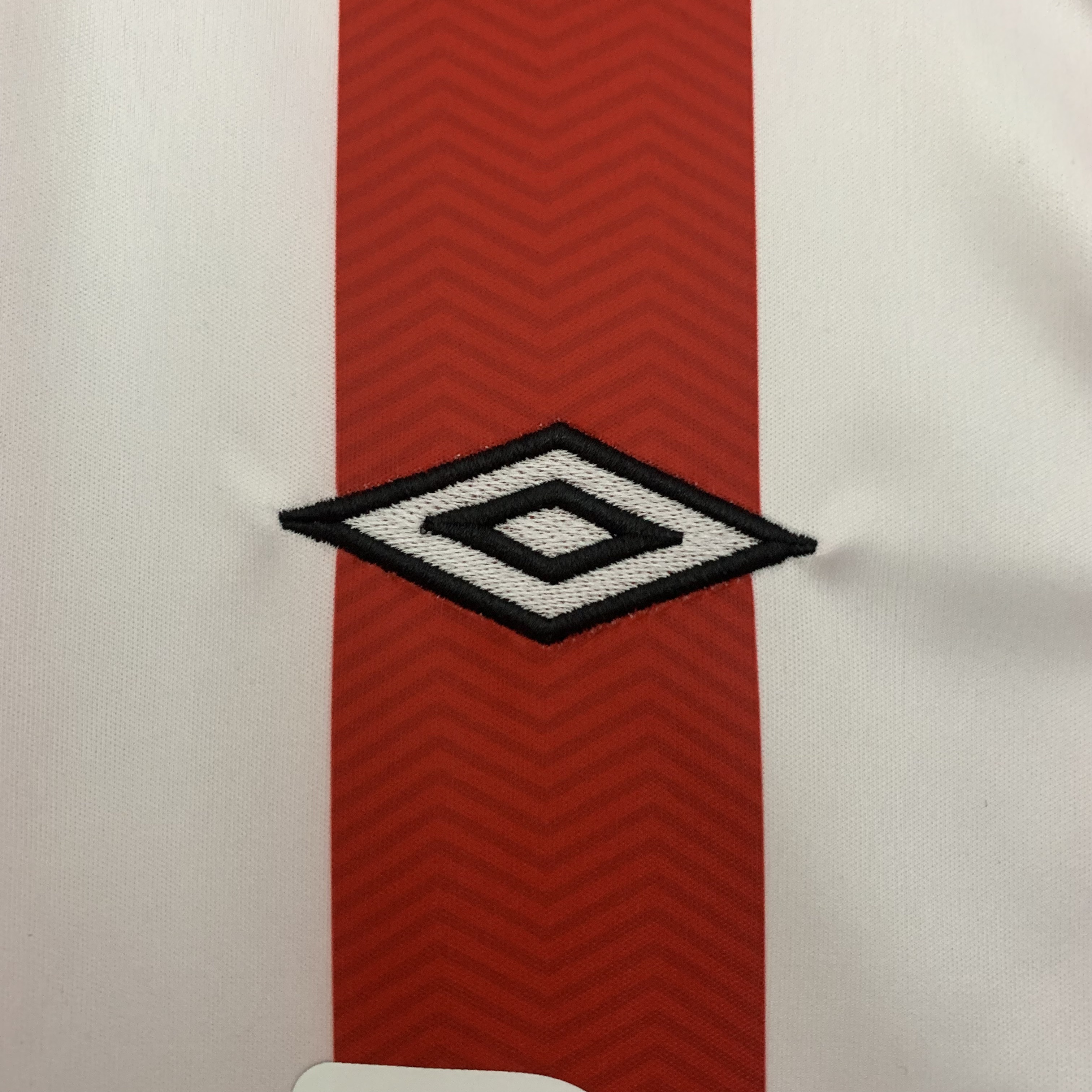 AlphaJersey-Retro Athletic Bilbao 2011-12 Home Jersey