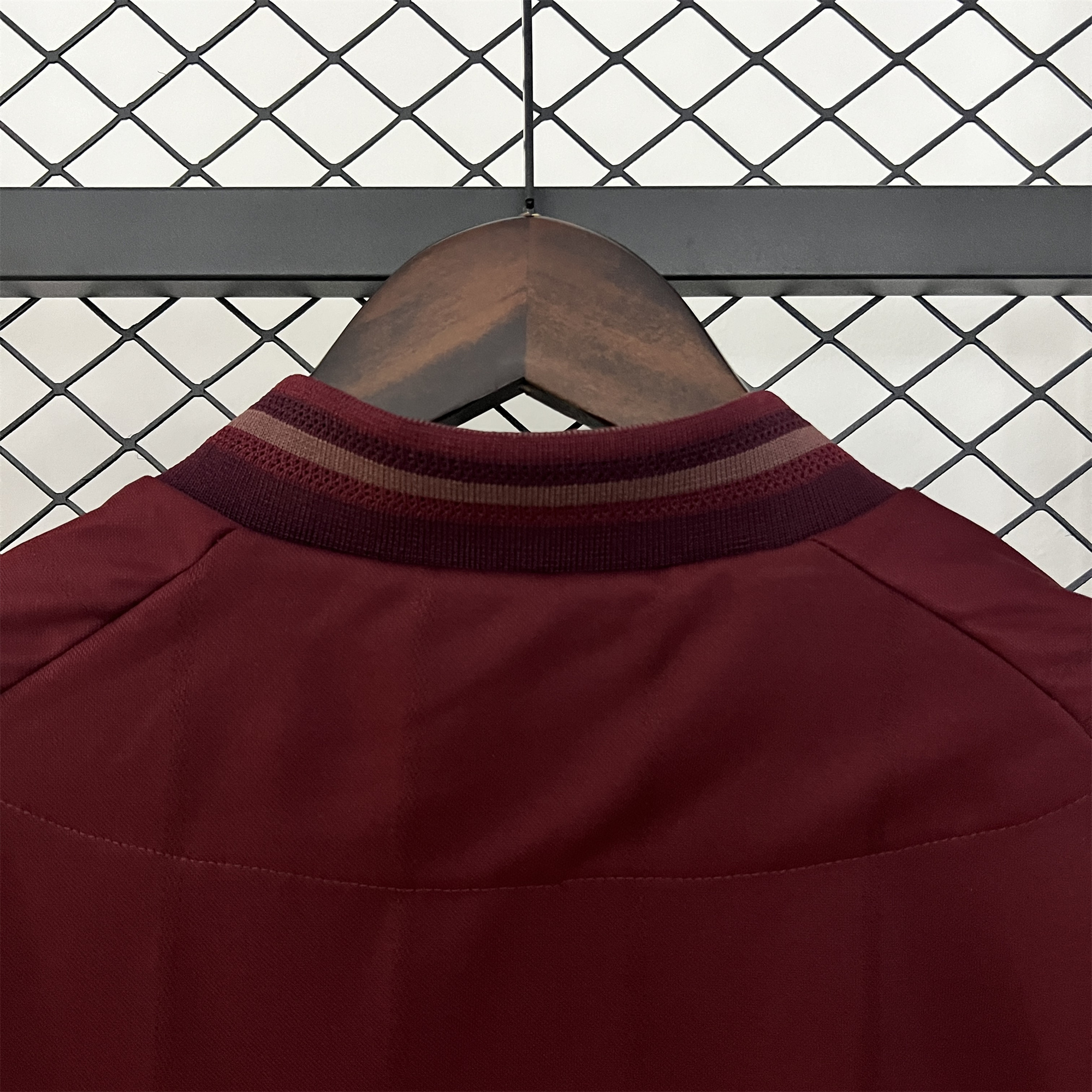 AlphaJersey-Retro Manchester City 2012-13 Away Jersey
