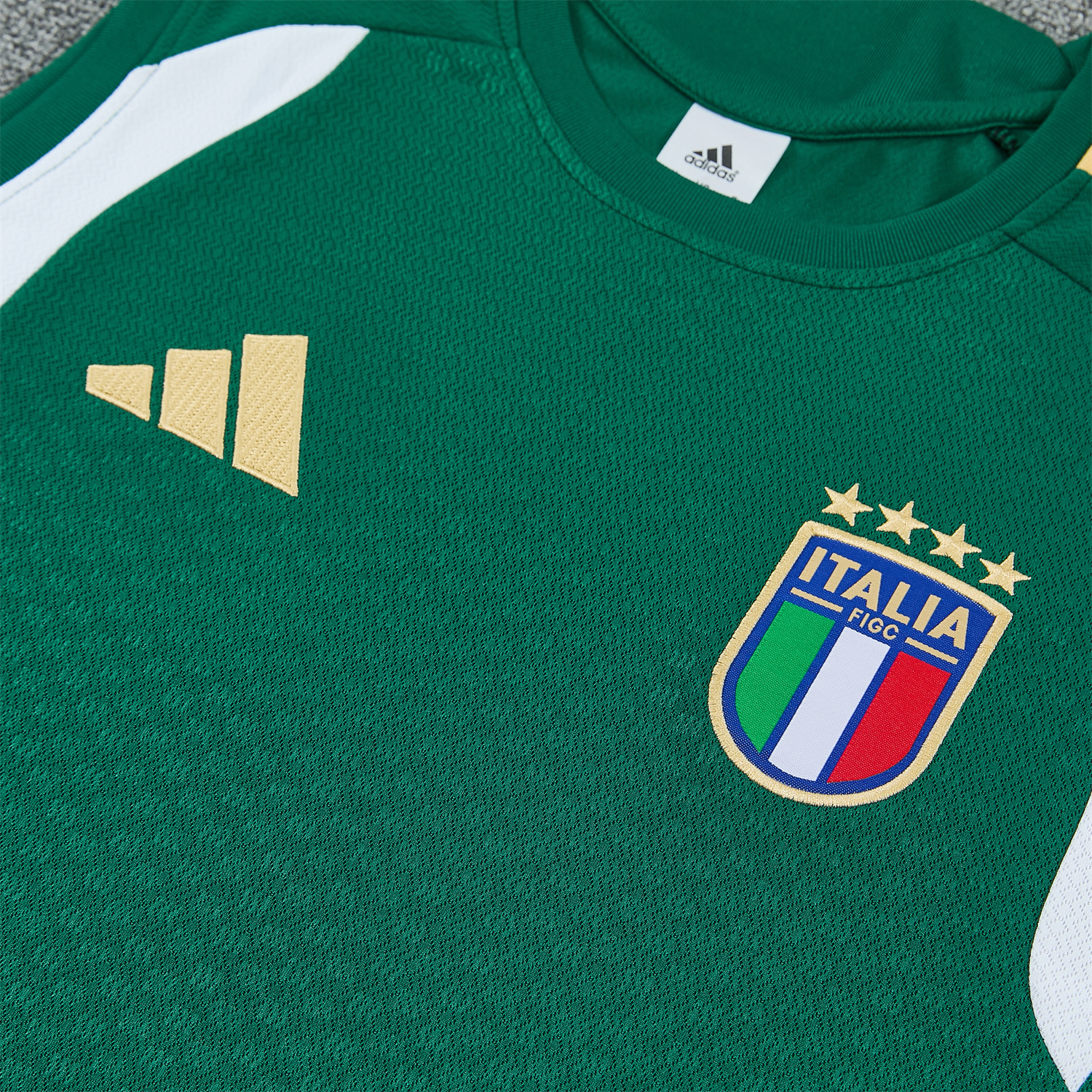 AlphaJersey-Italy 2026 Vest Training Set - Green Vest and Shorts