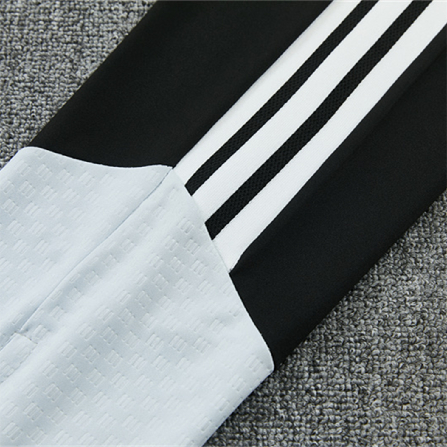 AlphaJersey-Spain 2026 Long Sleeve Training Set - Black Top & Black Pants