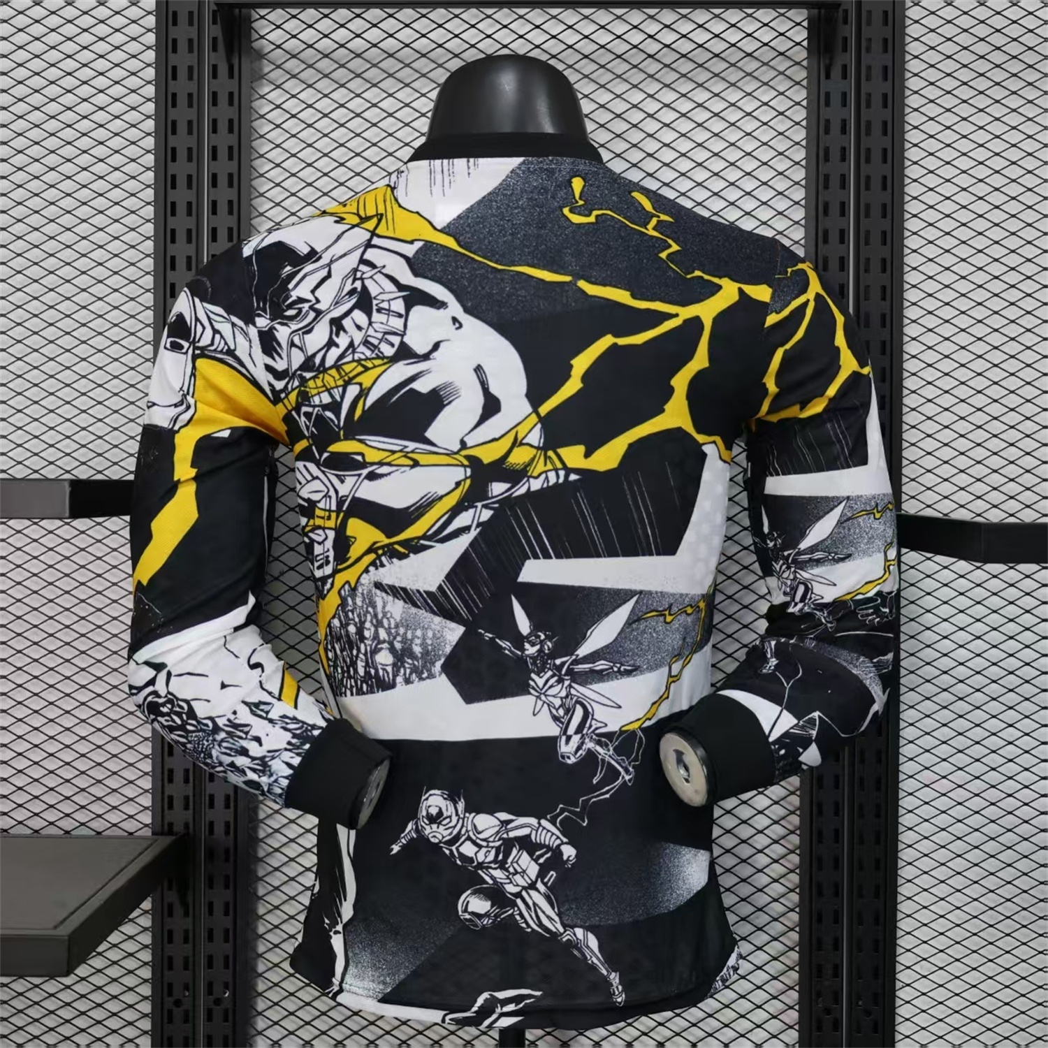 AlphaJersey-Real Madrid 25-26 Thunder Comics Pre-Match Special Long Sleeves Jersey - Player Version